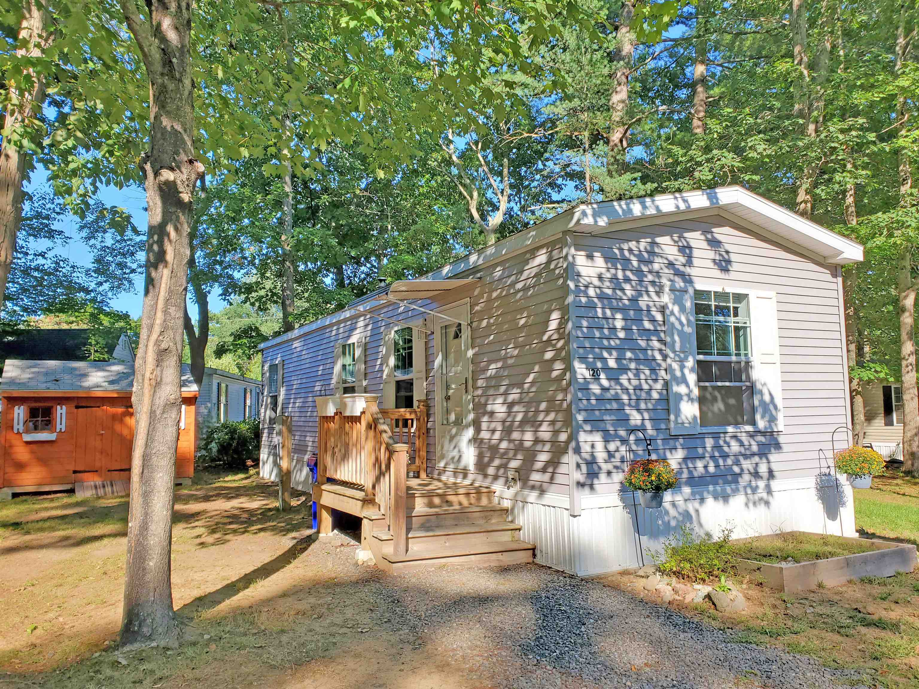 120 Robinhood Drive, Exeter, New Hampshire, NH 03833, 2 Bedrooms Bedrooms, 4 Rooms Rooms,Mobile Home,For Sale,4930012