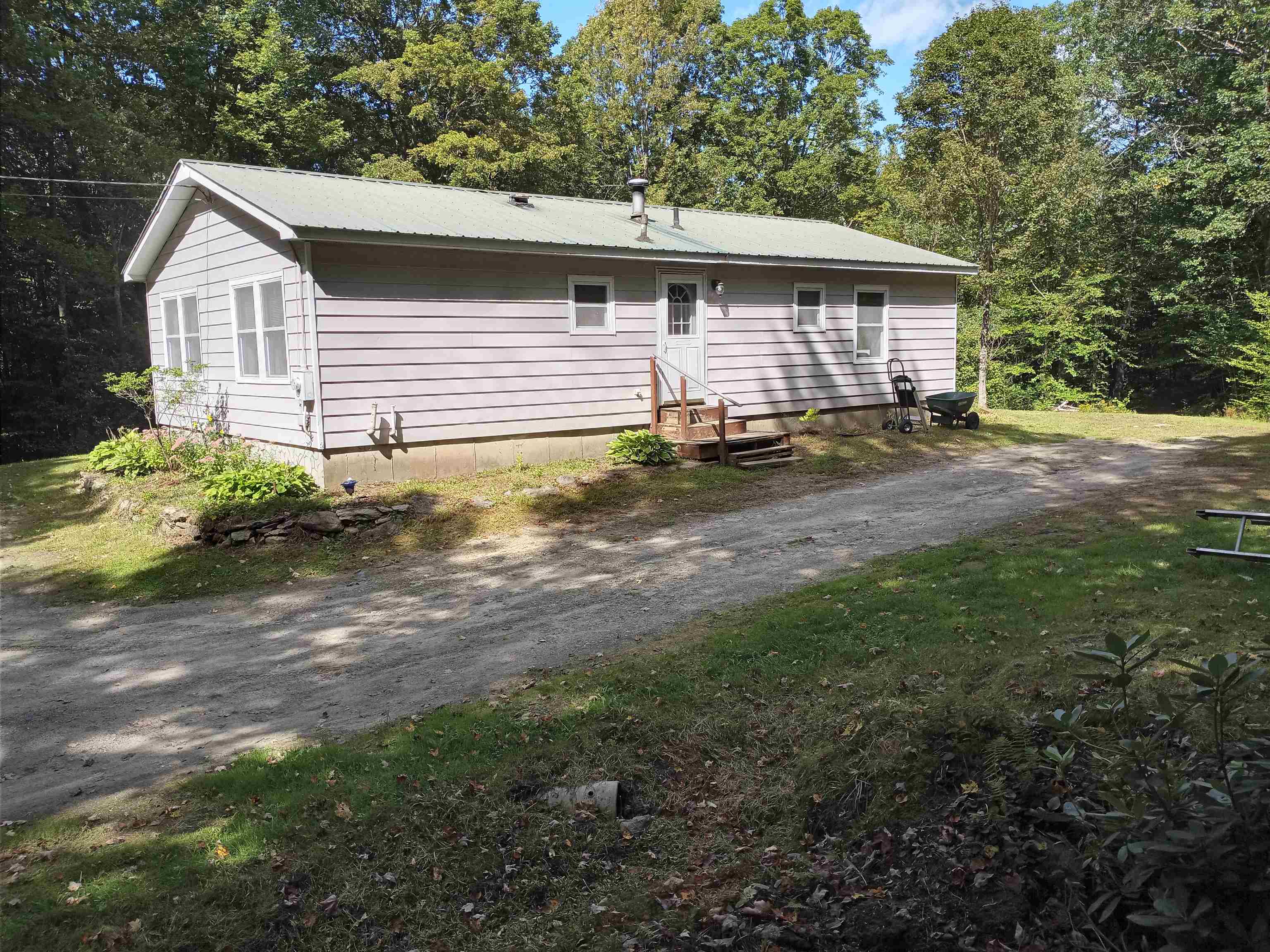 Newport NH 03773 Home for sale $List Price is $235,000