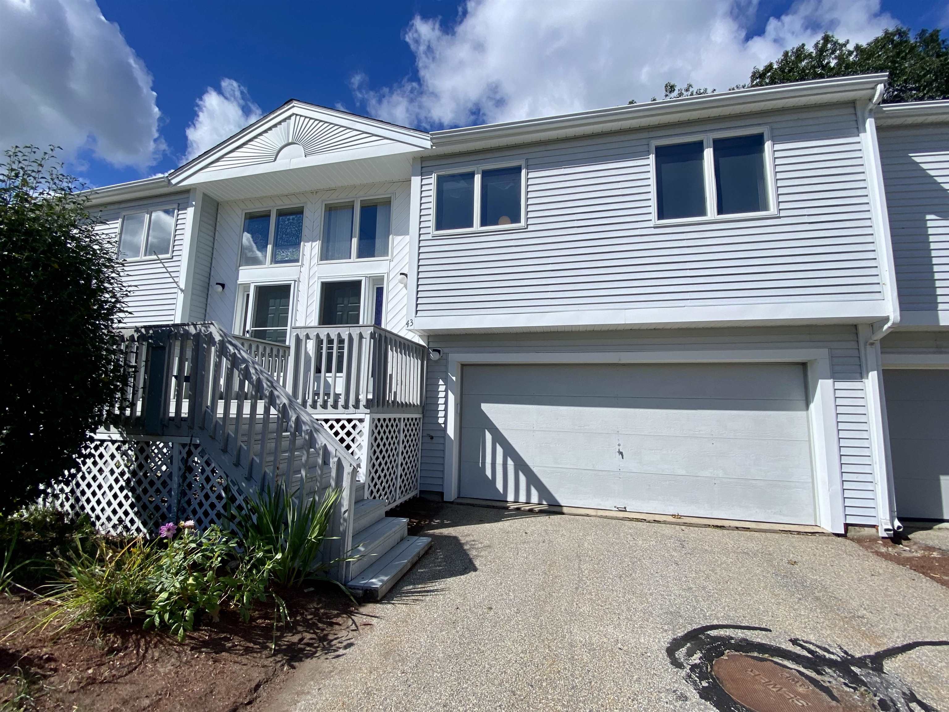 43 Meadowbrook Village, Rochester, NH 03867