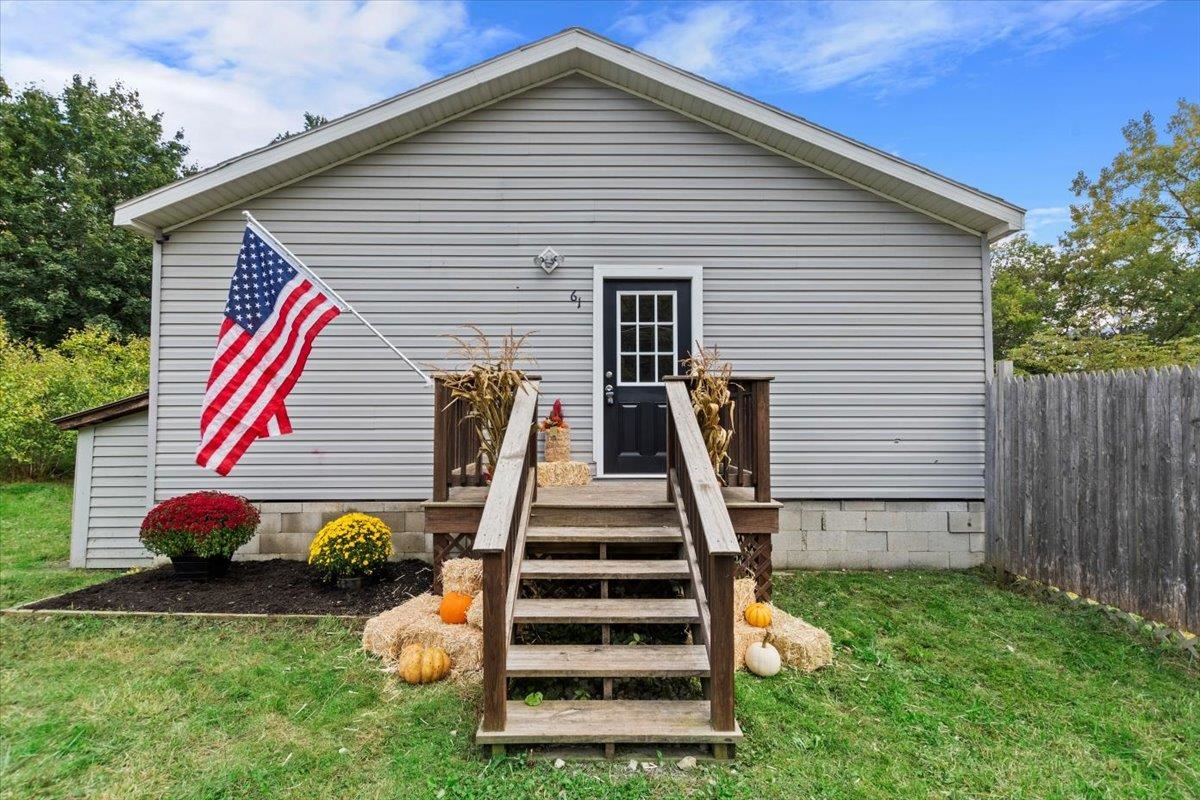 61 Post Drive Pownal, Vermont 05261 4931924 Bennington, Vermont