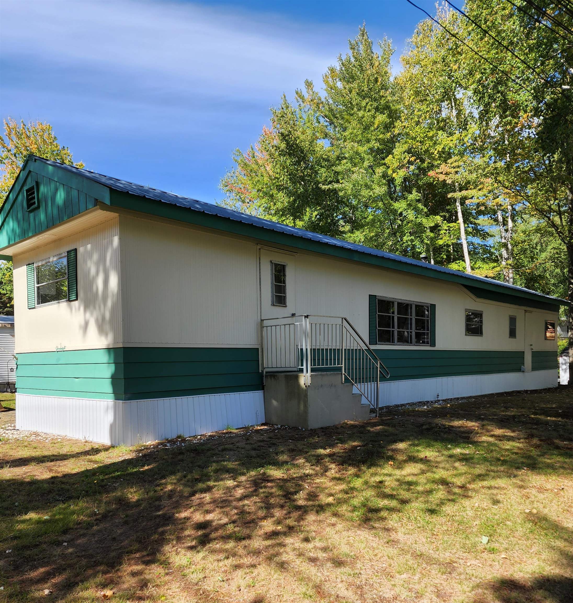 GILFORD NH Mobile-Manufacured Home for sale $$74,500 | $100 per sq.ft.