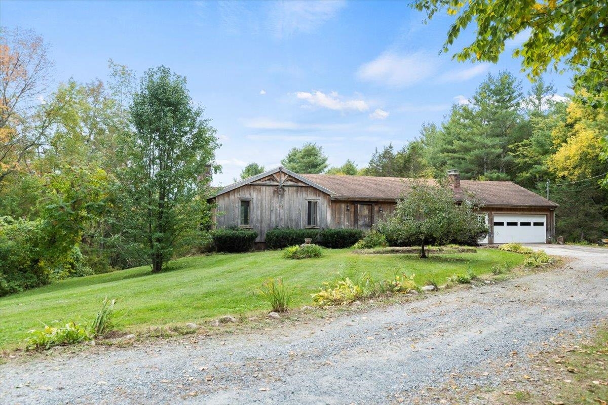 2240 N. Pownal Road Pownal, Vermont 05261 4932526 Bennington