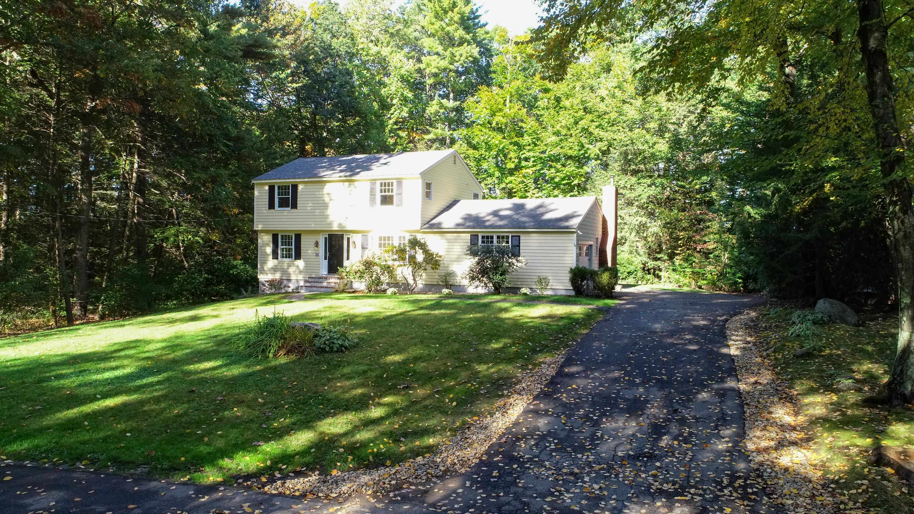 Sold: 17 Kimberly Drive, North Hampton, NH 03862 | 3 Beds / 1 Full Bath