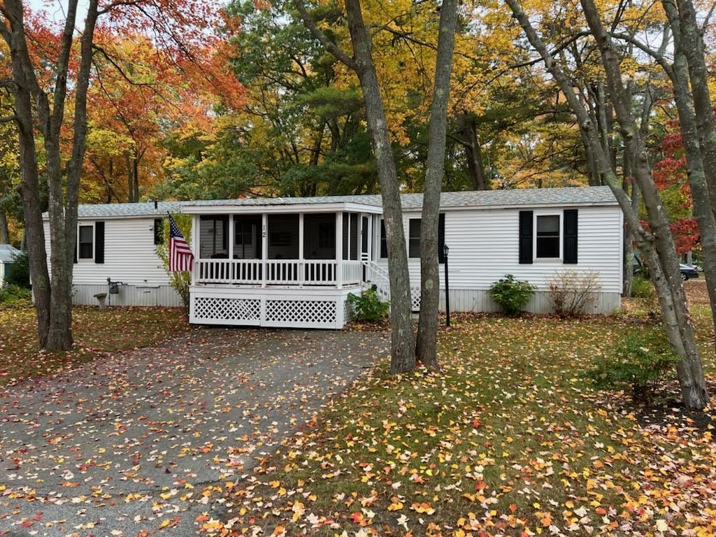 12 Heather Lane, Seabrook, NH 03874