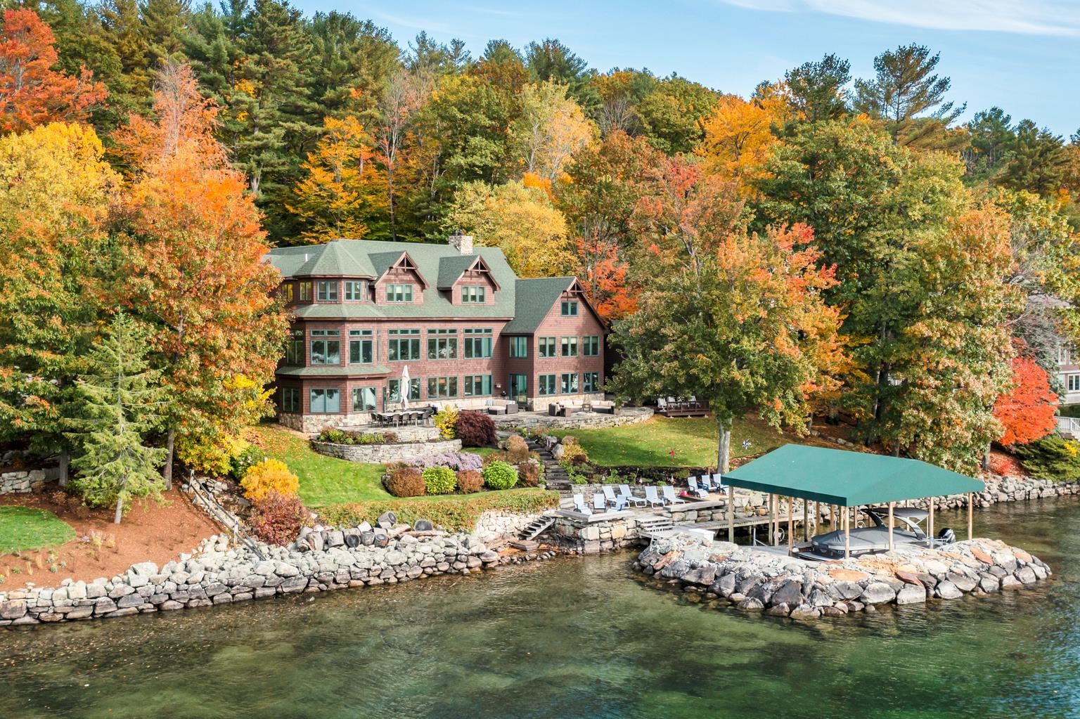 GILFORD NH Lake House for sale $$5,295,000 | $1,096 per sq.ft.