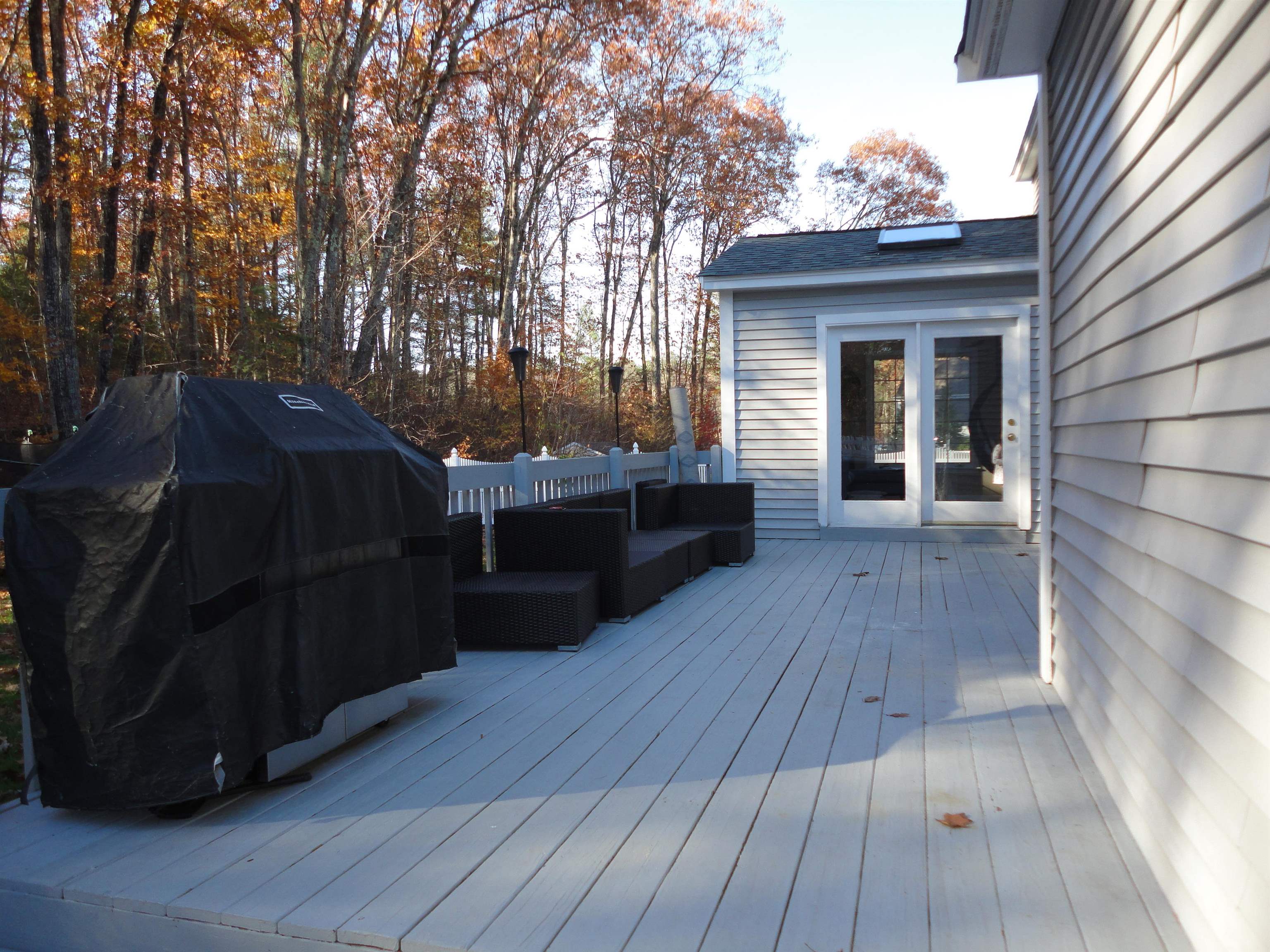 Large back deck with awning