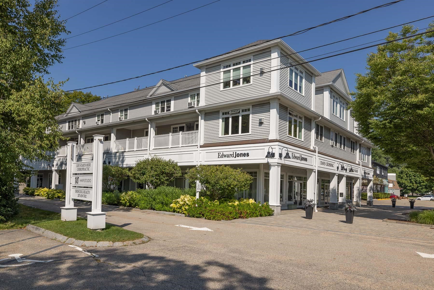 5 Shapleigh Road 108, Kittery, ME MLS 4936964 Classic Homes Realty