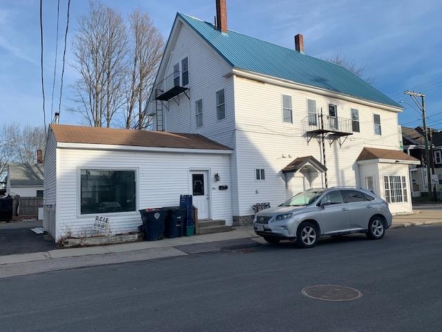 Photo of 136 East Hollis Street Nashua NH 03060