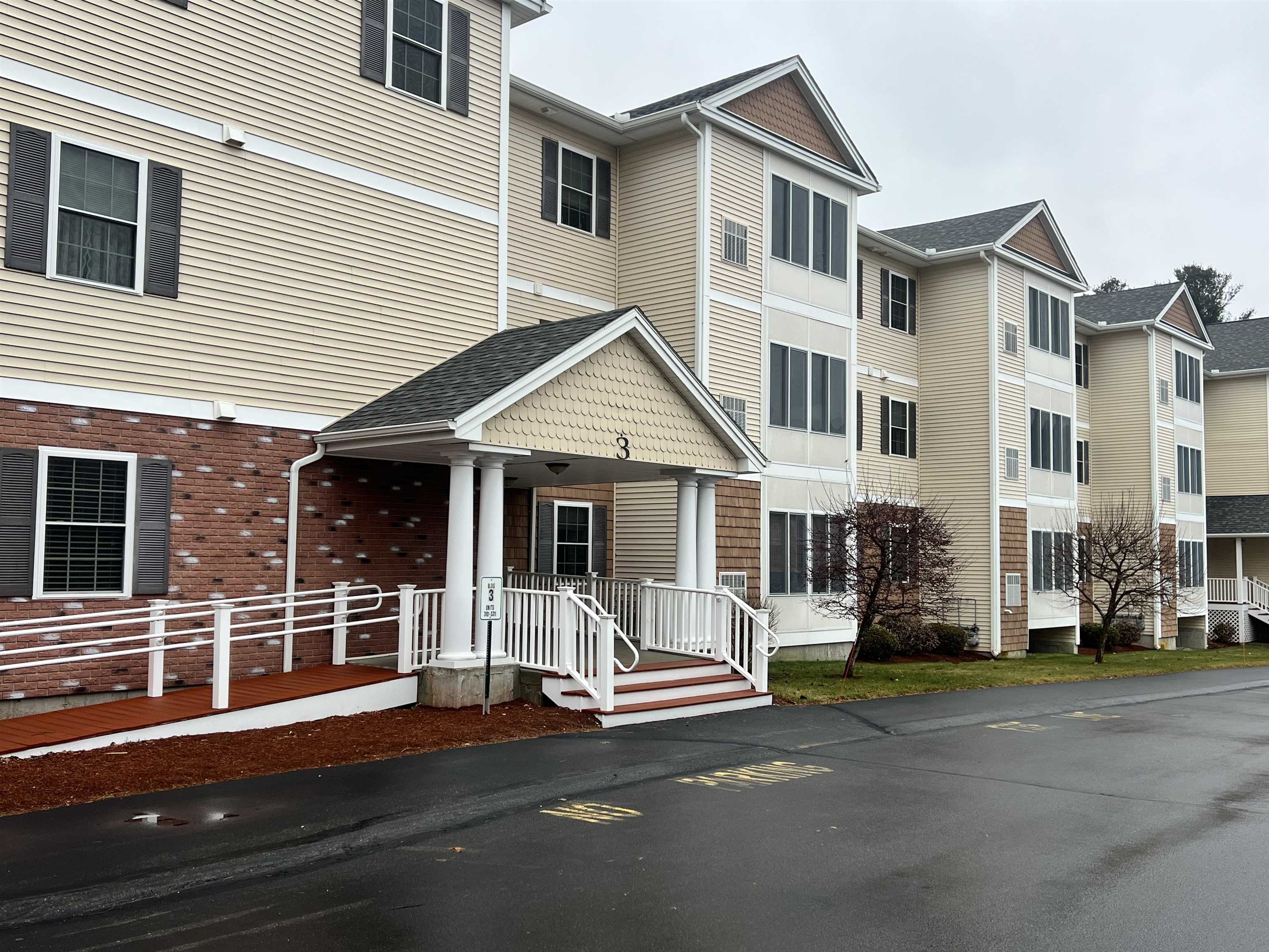 65 Fordway Extension 3302, Derry, NH 03038