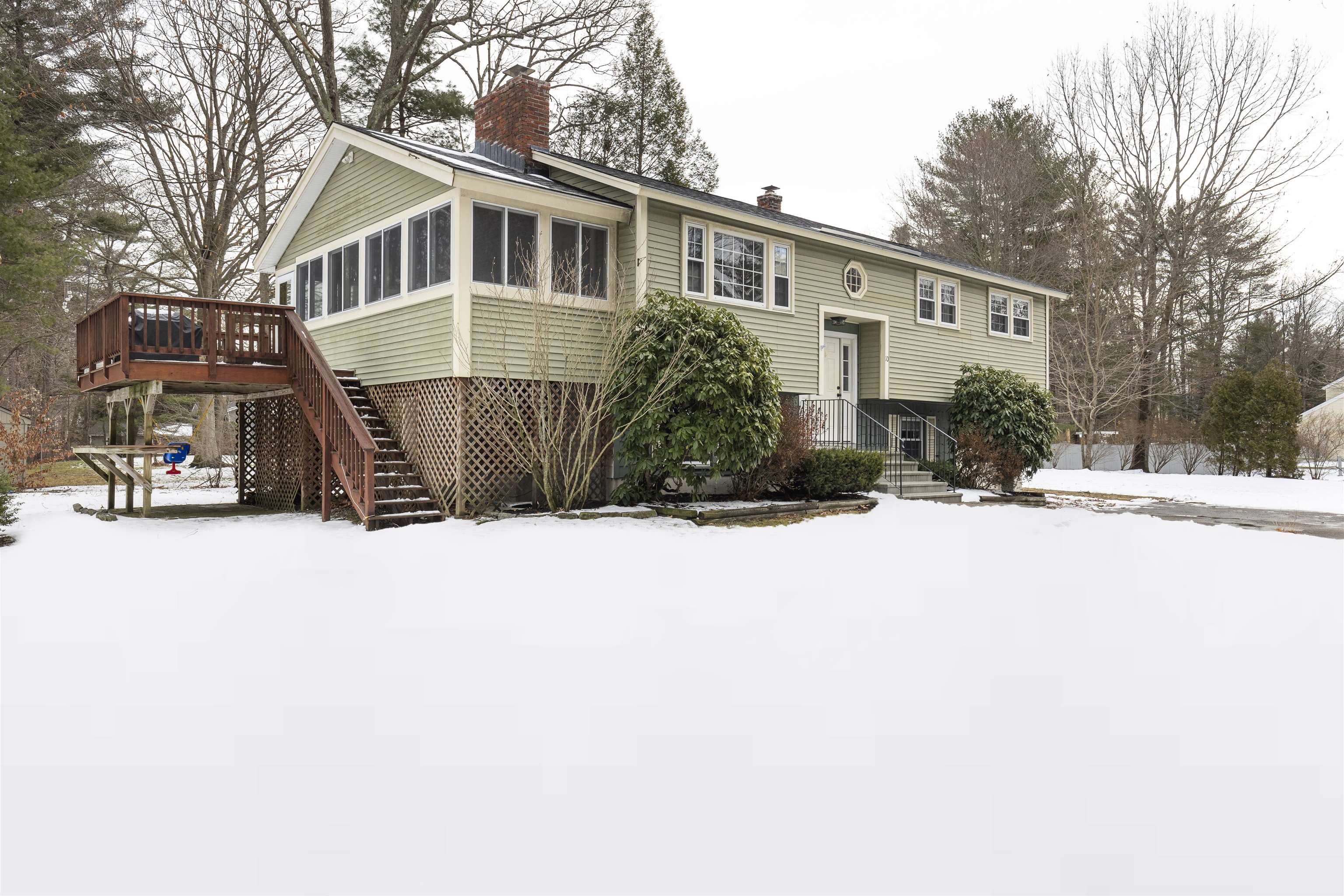 Photo of 10 Thelma Drive Exeter NH 03833