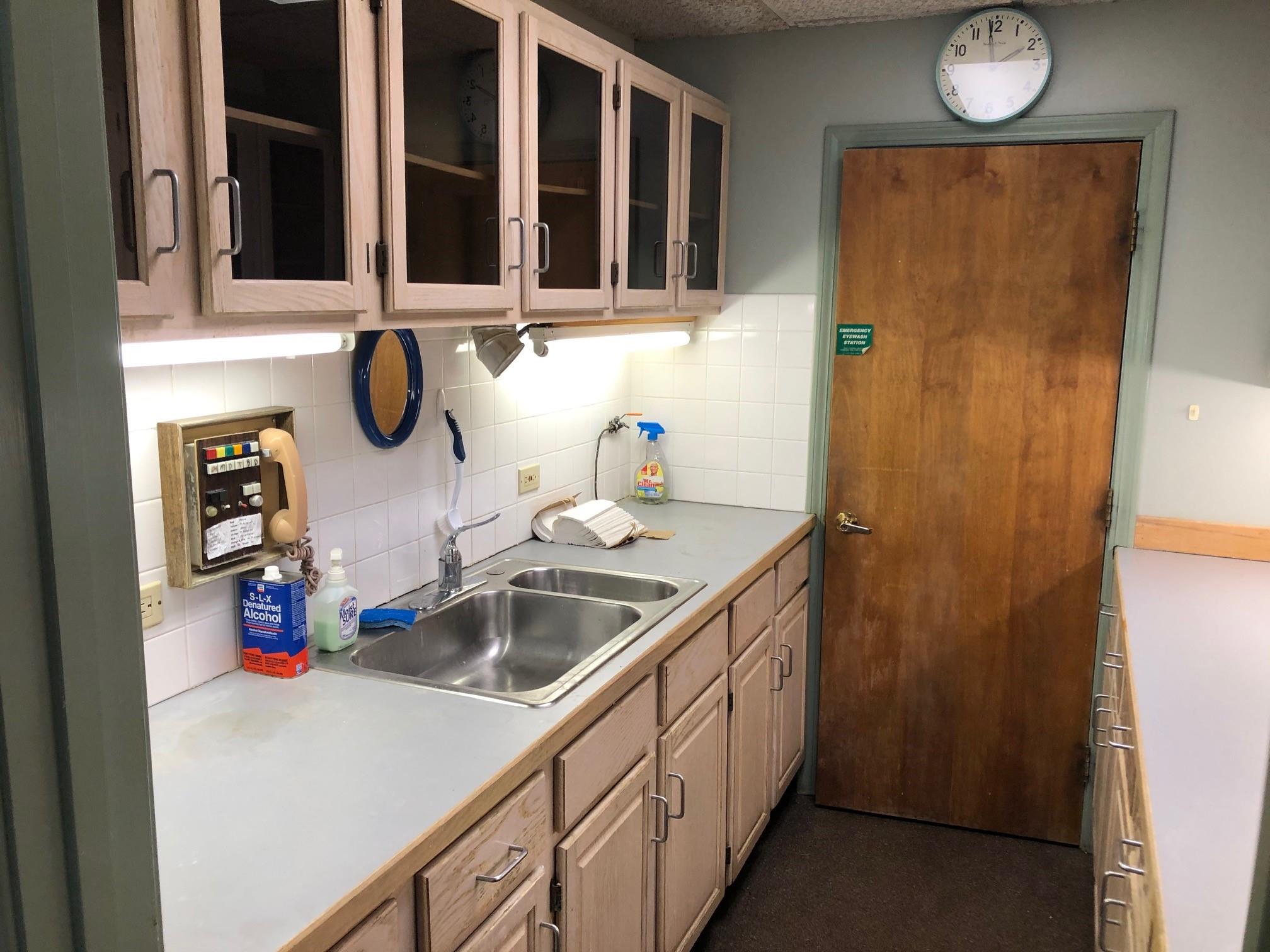 Lab with sink on east side