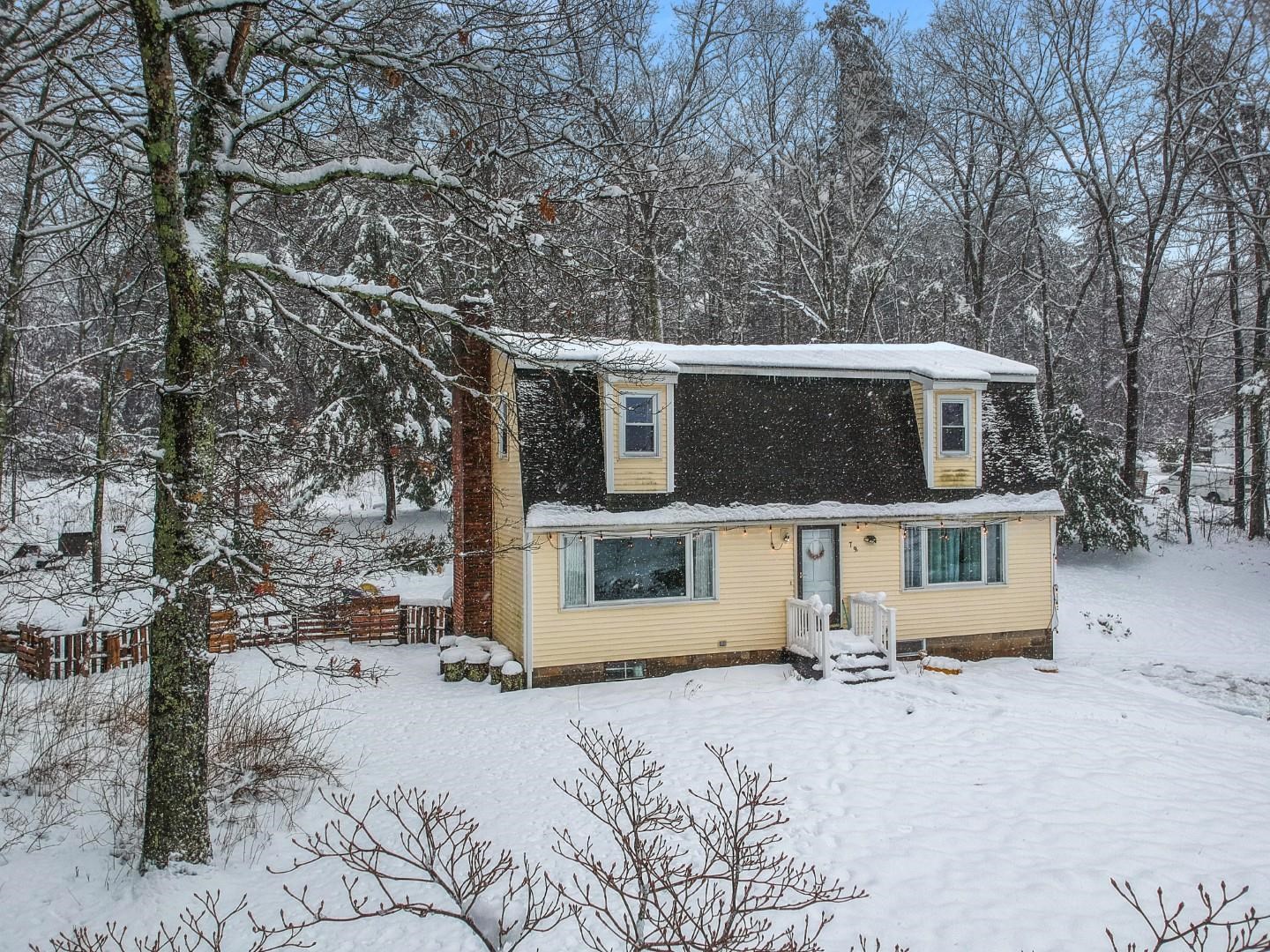 79 Old Derry Road, Londonderry, NH 03053