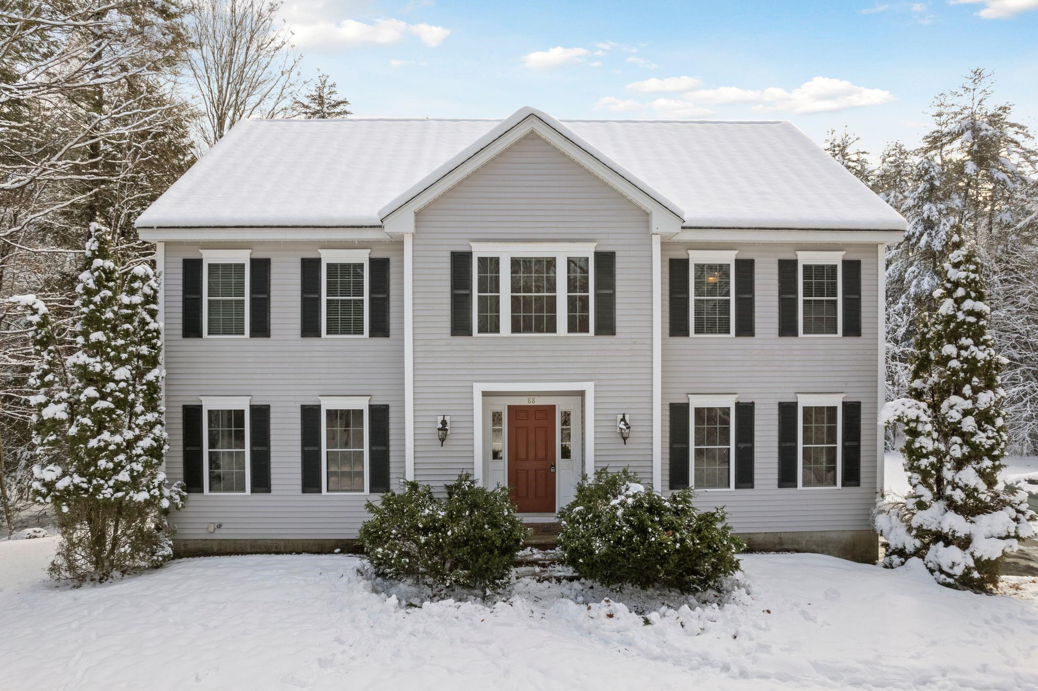 88 Gilson Road, Nashua, NH 03062