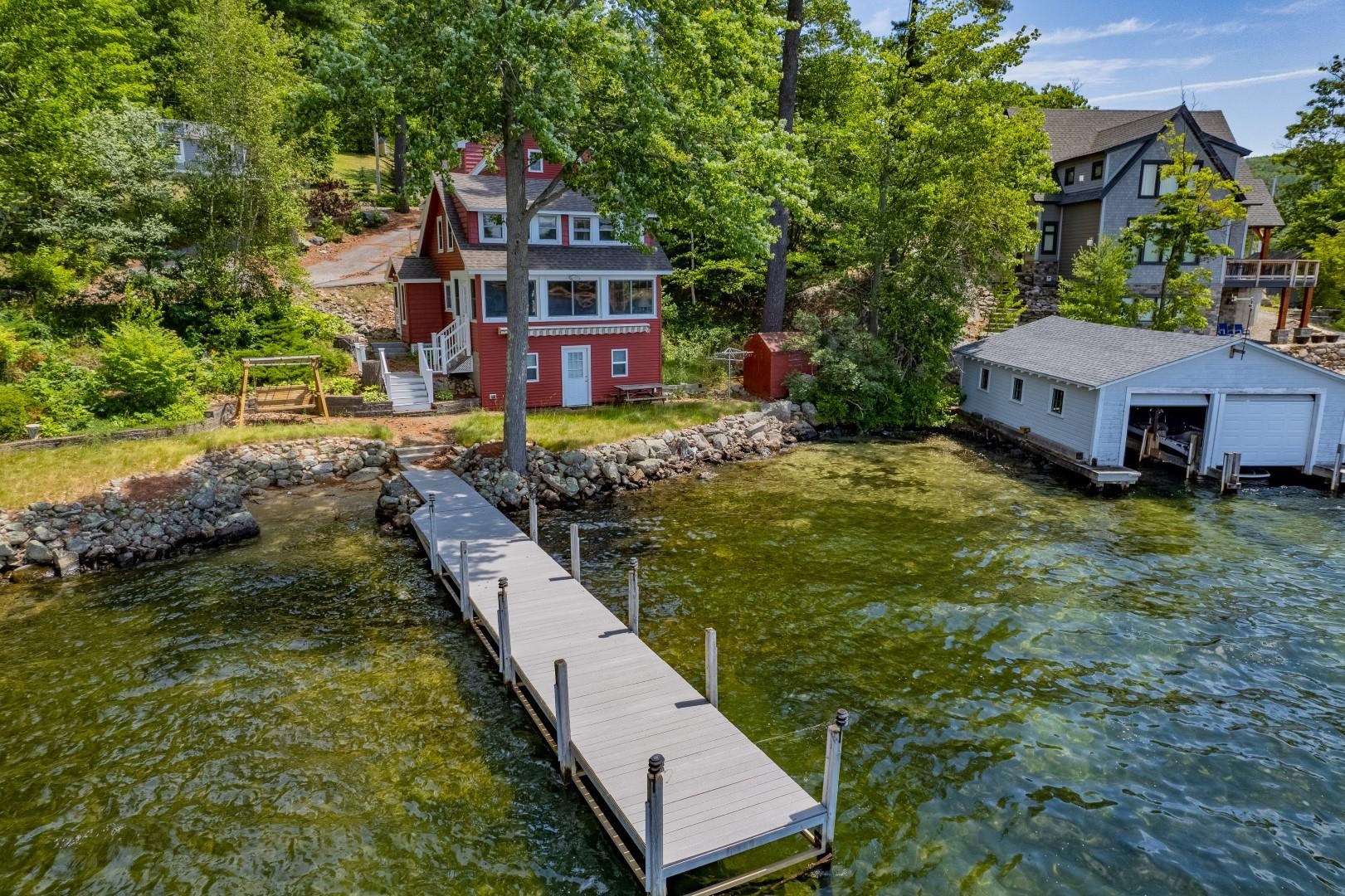 GILFORD NH Lake House for sale $$1,295,000 | $1,190 per sq.ft.