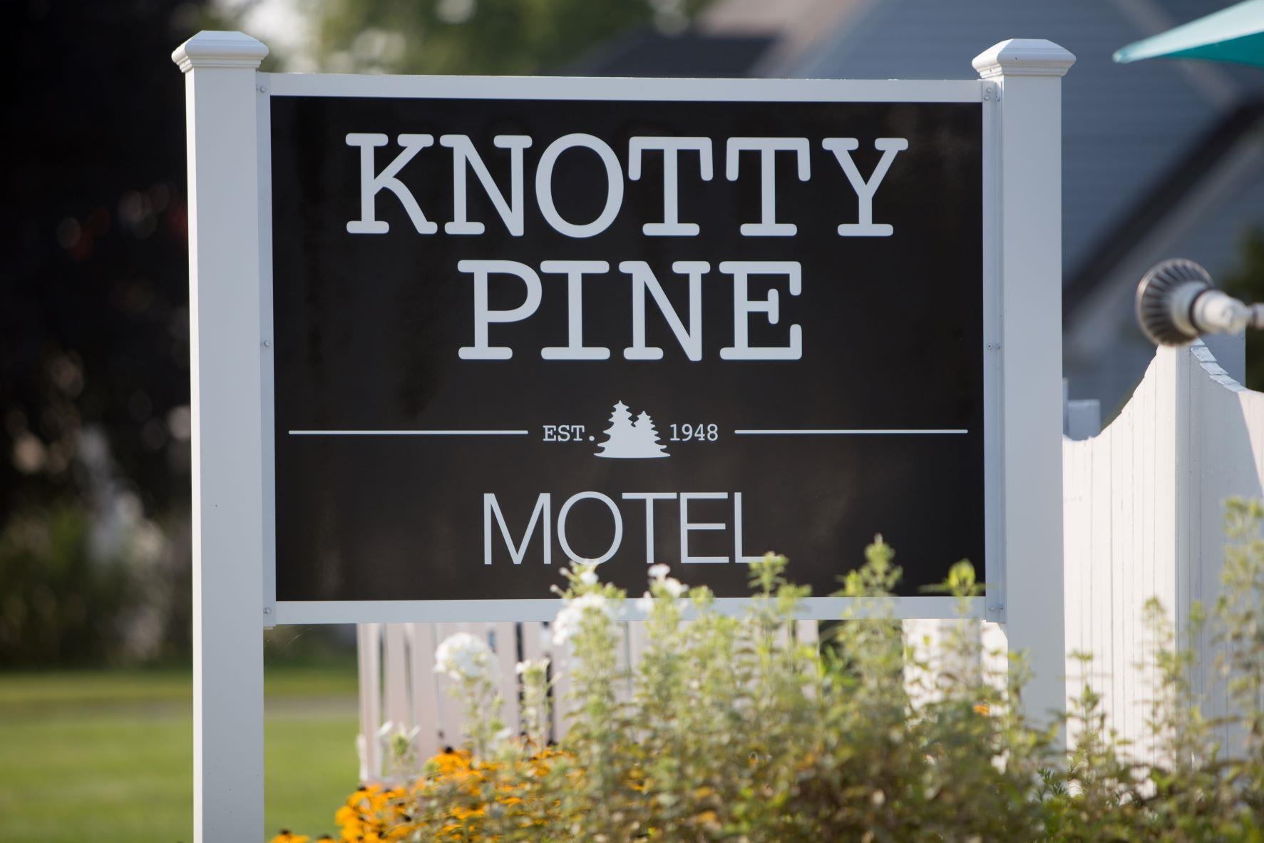 The Knotty Pine Motel, Northside Dr, Bennington, VT