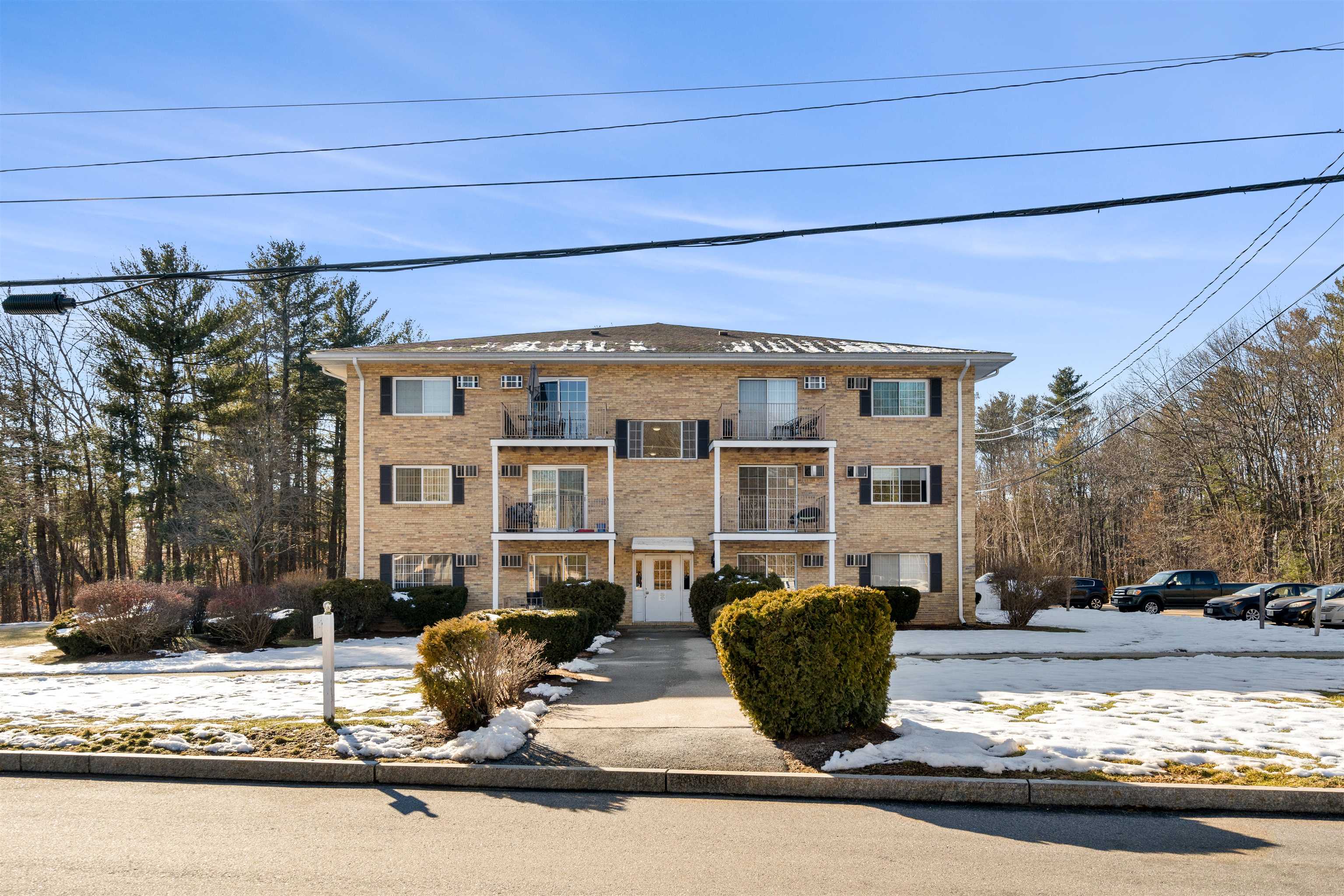 379 Huse Road 9, Manchester, NH MLS 4942873 Classic Homes Realty