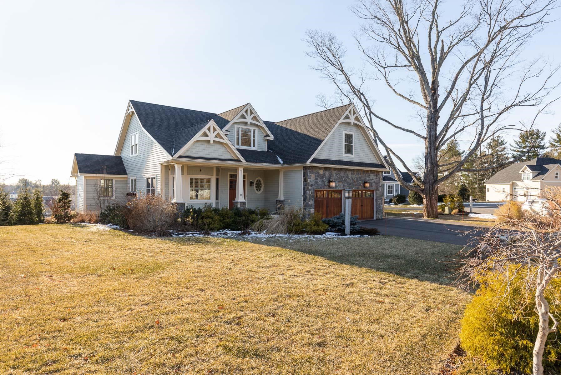 Photo of 10 Winterberry Drive Dover NH 03820