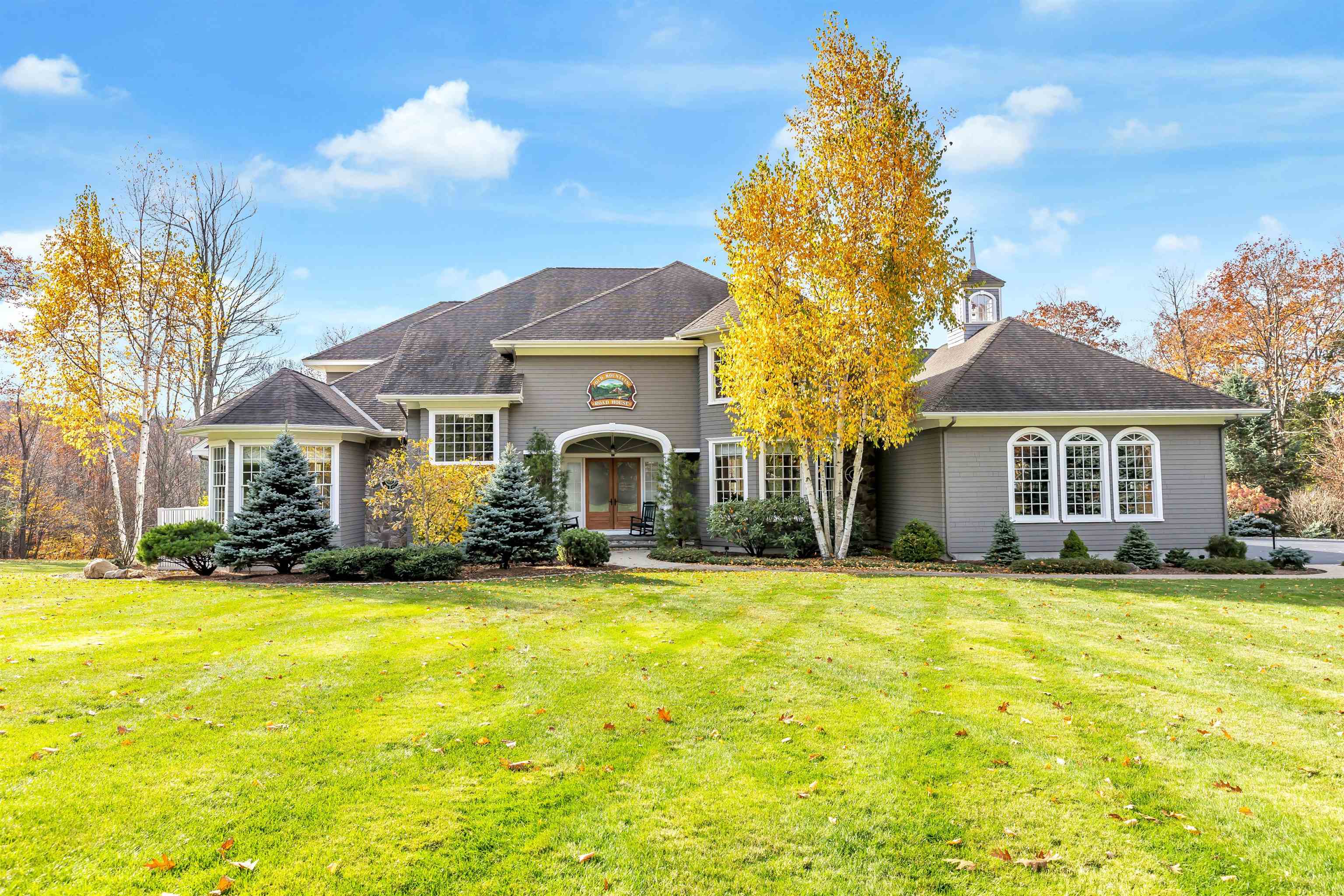 For Sale 611 Old Mountain Road, Peterborough, NH 03458 6 Beds / 2