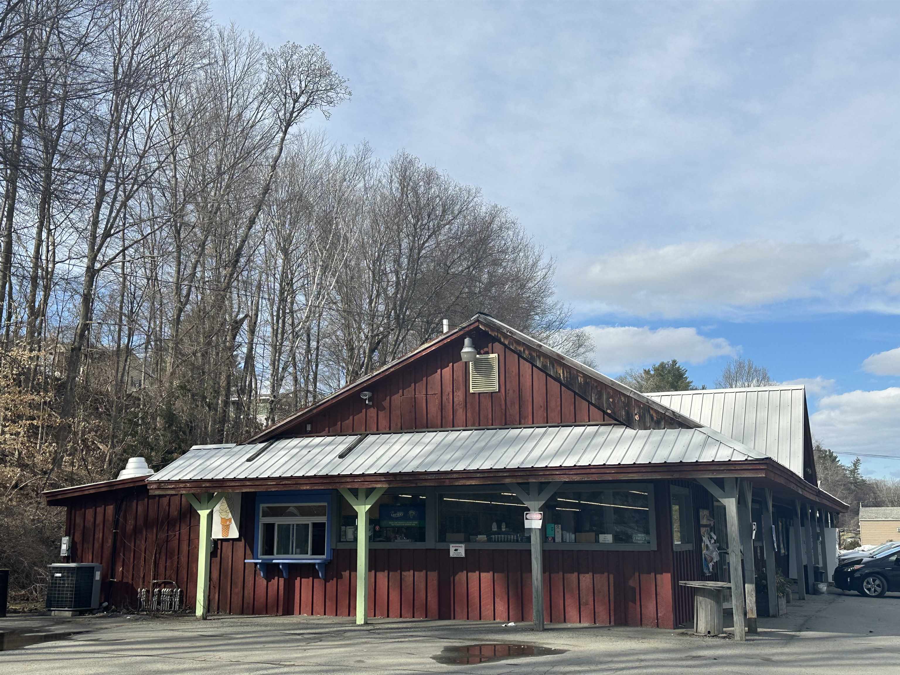 WEATHERSFIELD VT Commercial Property for sale $$499,900 | $128 per sq.ft.