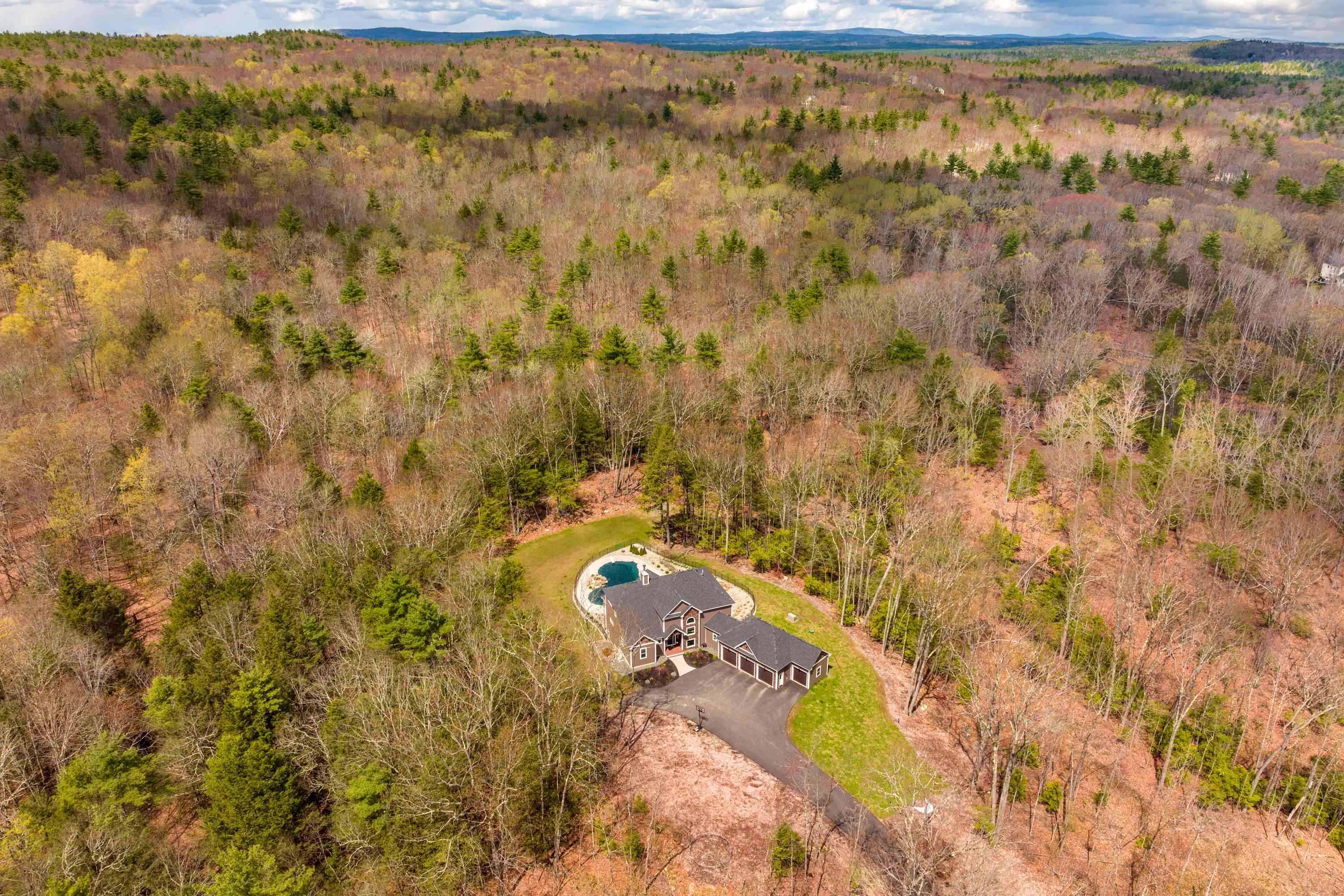 10 Acres of Peace and Privacy