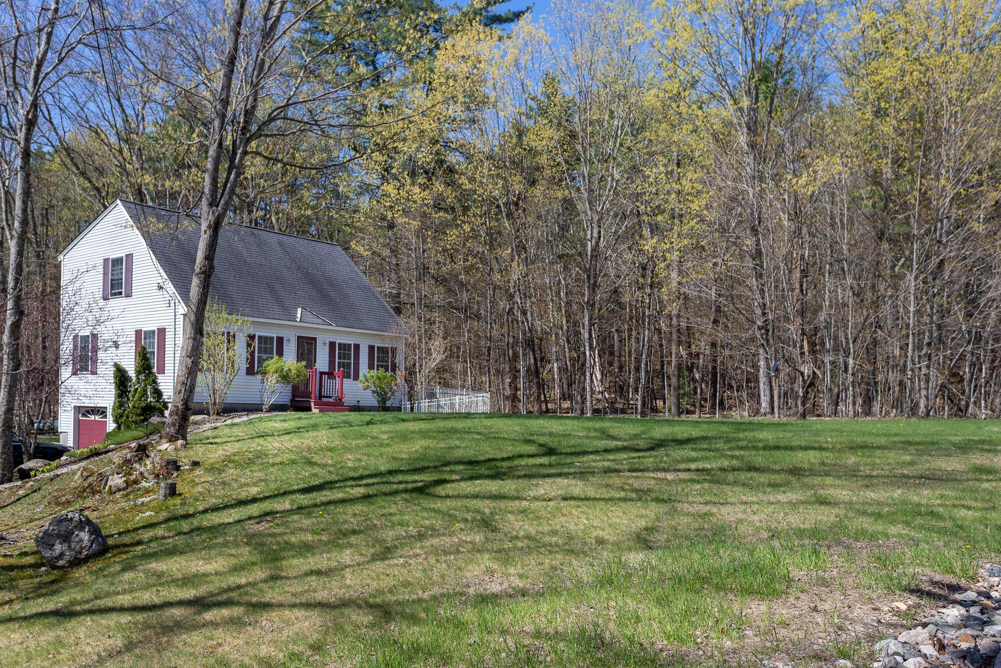 For Sale 38 Mountain Road, Raymond, NH 03077 4 Beds / 2 Full Baths