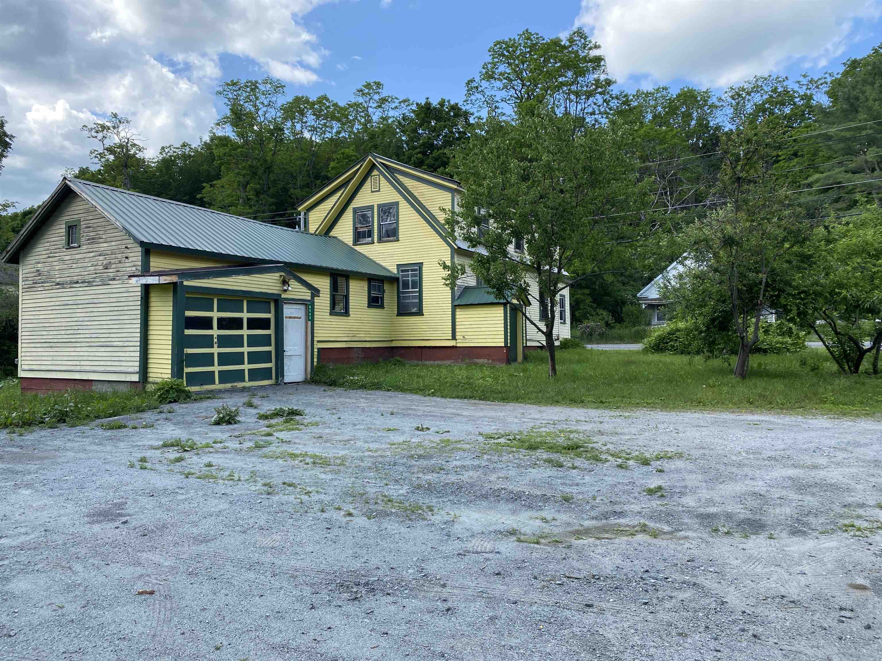 Townshend Vermont 4 bedroom home with small...
