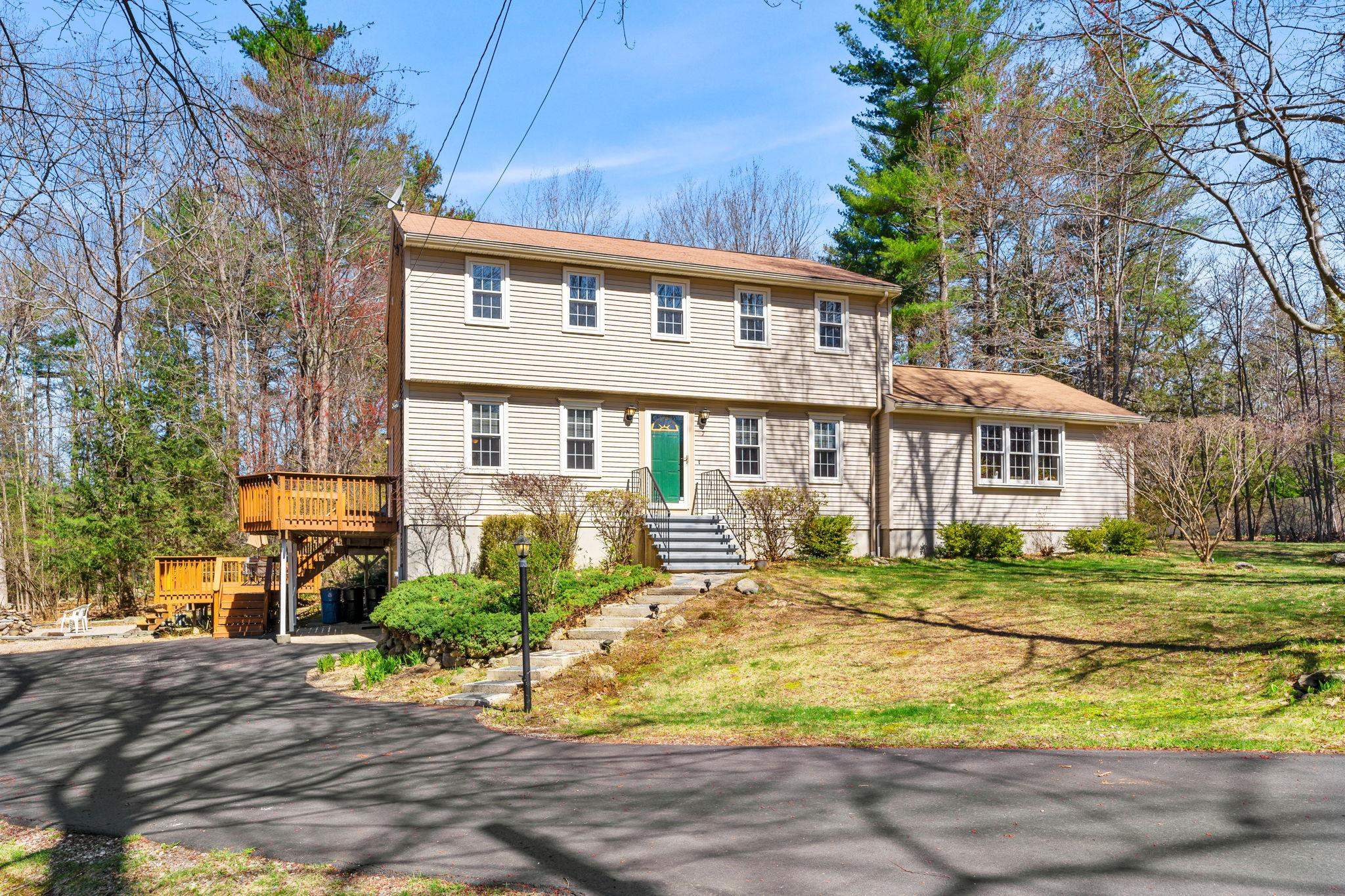 7 Peter Drive Derry, NH |  Photo
