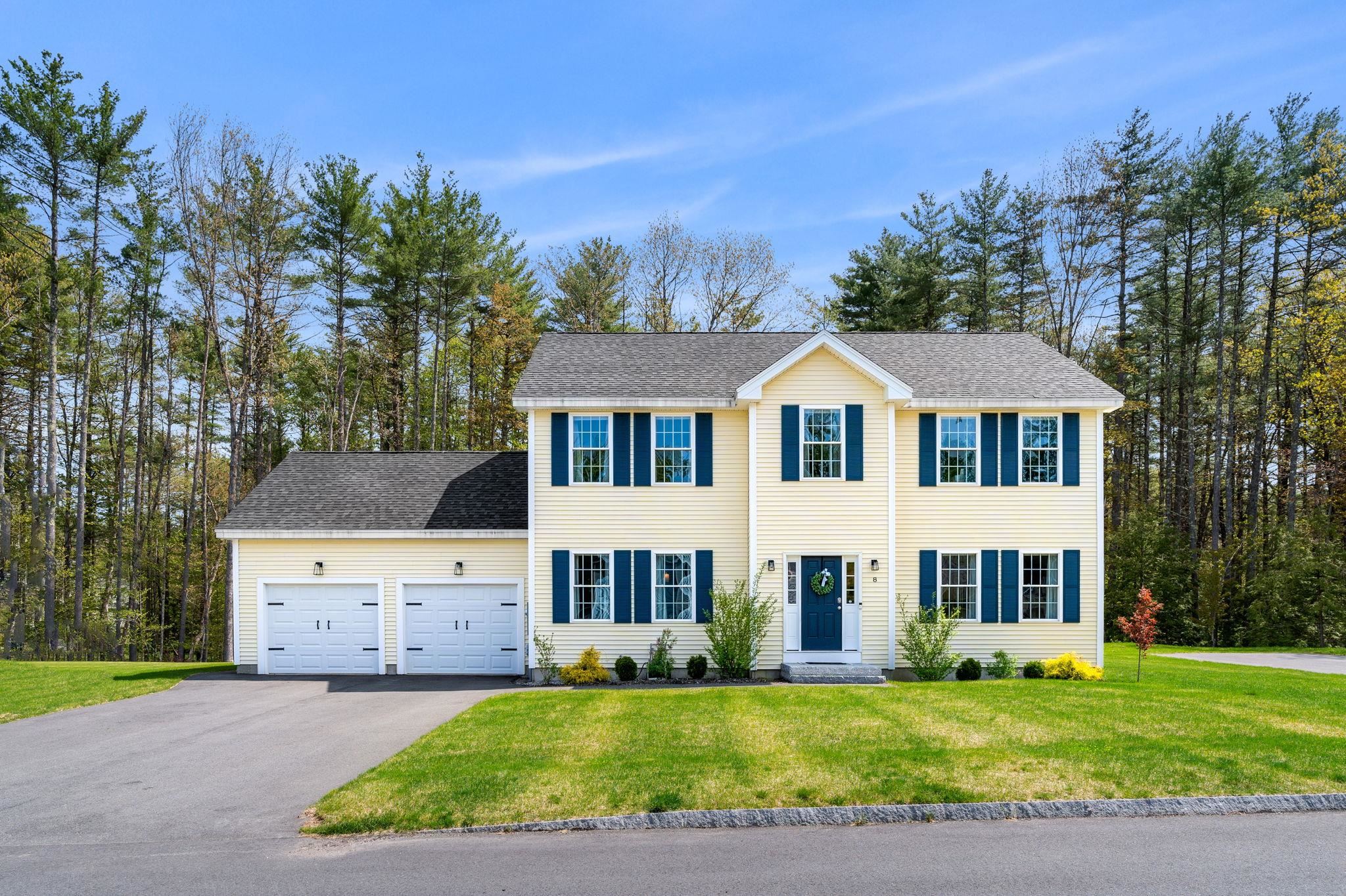 8 Dorothy Drive, Amherst, NH 03031
