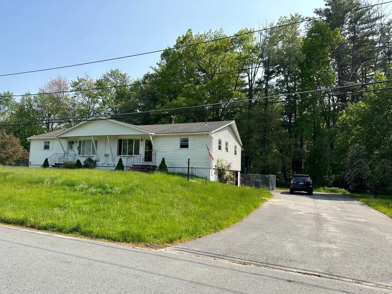 MLS 4954351: 5-7 Meadow Lane, Salem NH