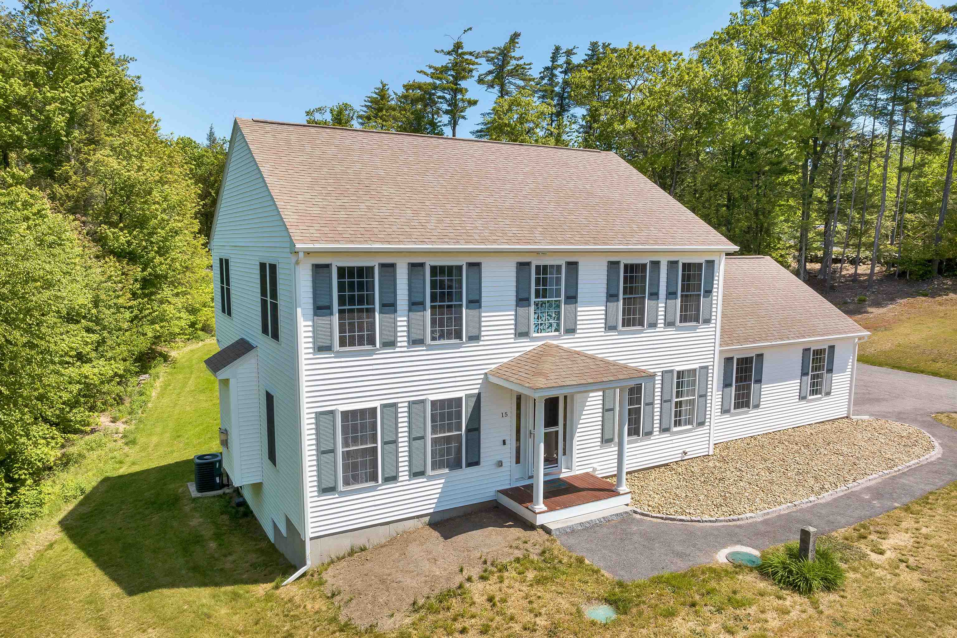 15 Carriage Hill Road Wilton, NH Photo