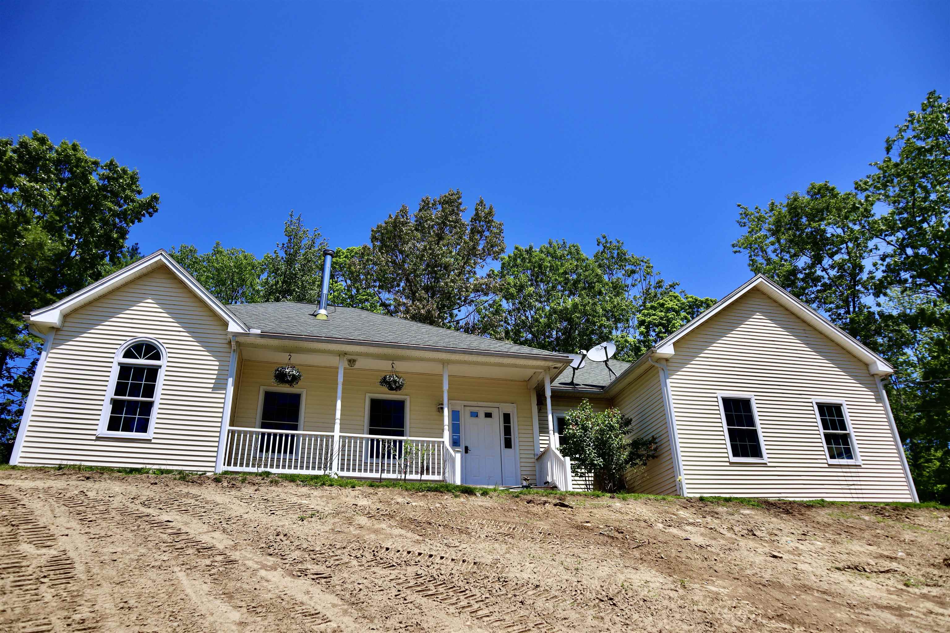 62 FOREST ROAD, Weare, NH 03281 PrimeMLS