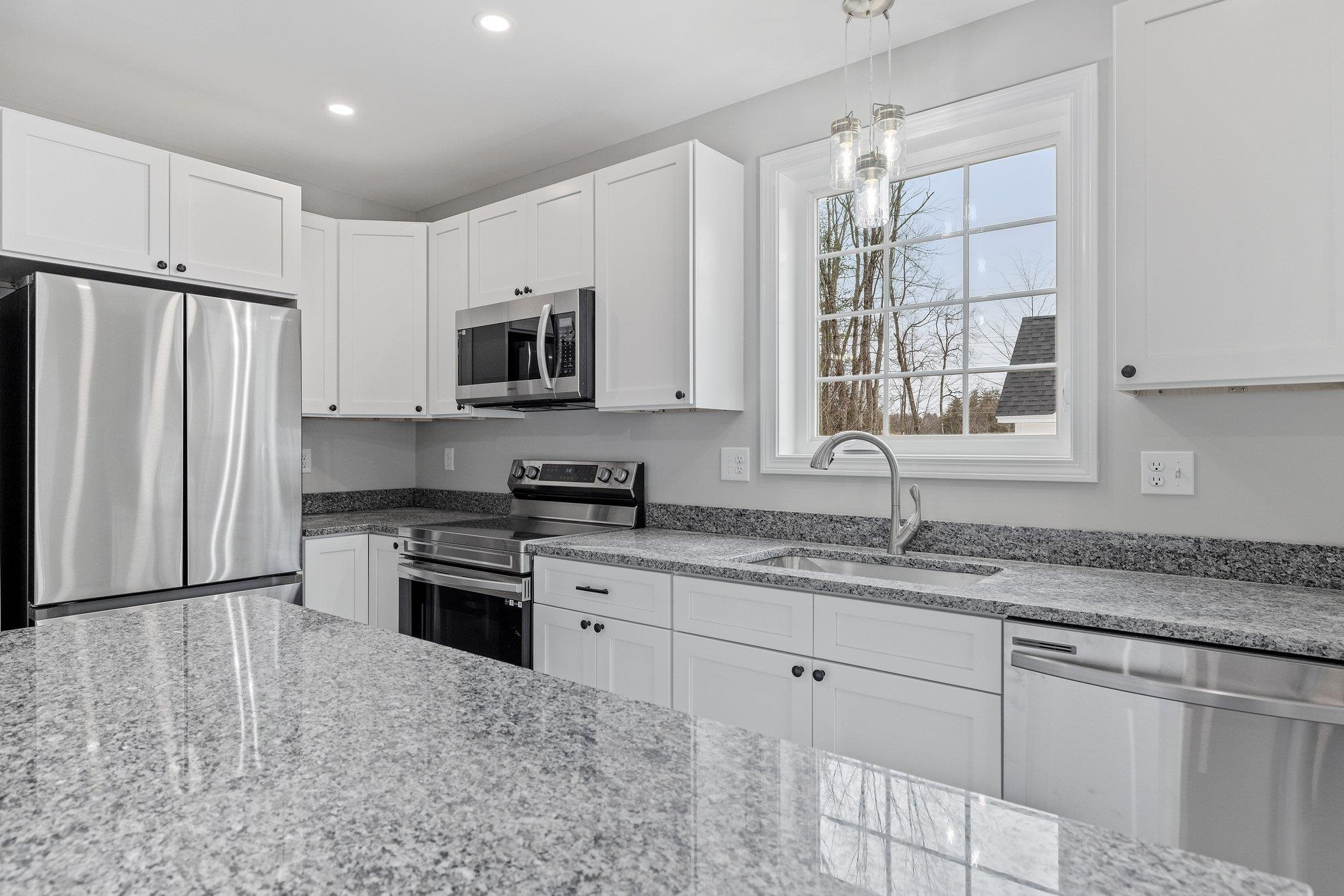 For Sale 8 Ashuelot Drive, Tilton, NH 03276 4 Beds / 2 Full Baths