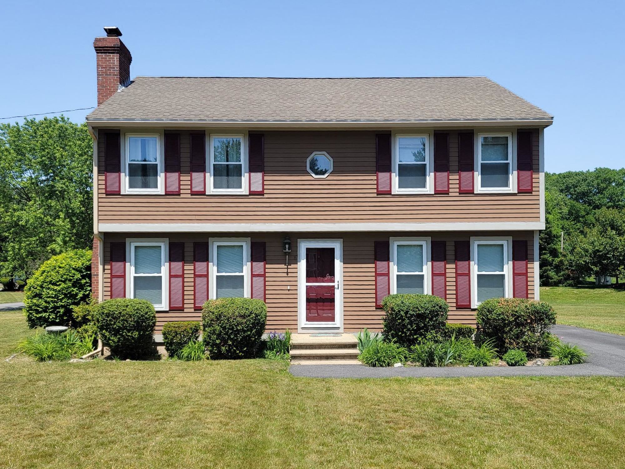 8 Partridge Circle, Hudson, NH 03051