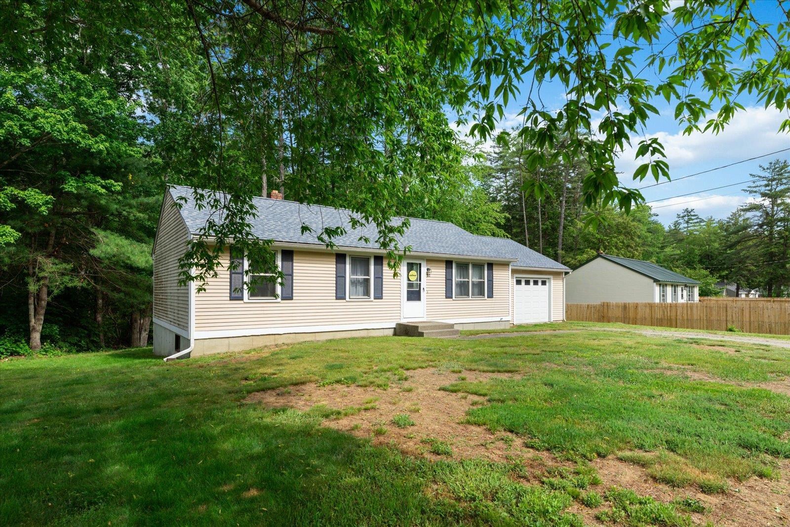 32 Wedgewood Drive Winchester, NH Photo