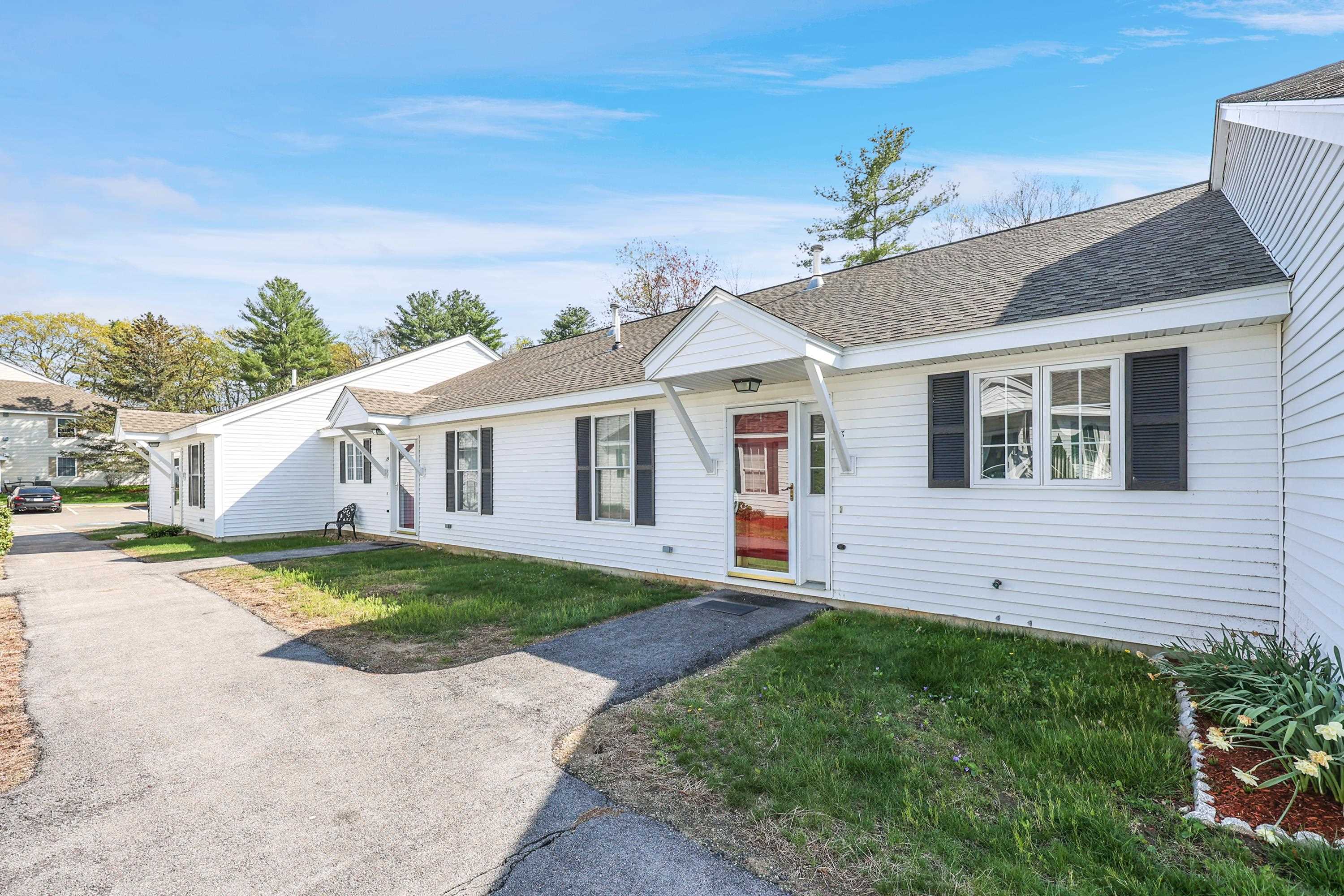 491 Mammoth Road 18, Londonderry, NH 03053