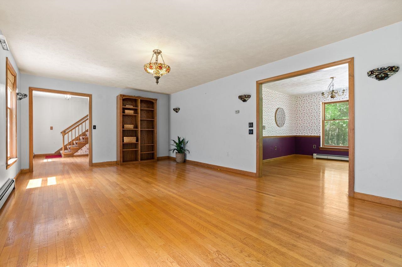 Lyndeborough Real Estate 49 Bracketts Cross Road NH 03082 400,000