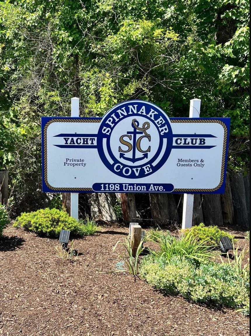 Lake Winnipesaukee Docks and Boat Slips For Sale