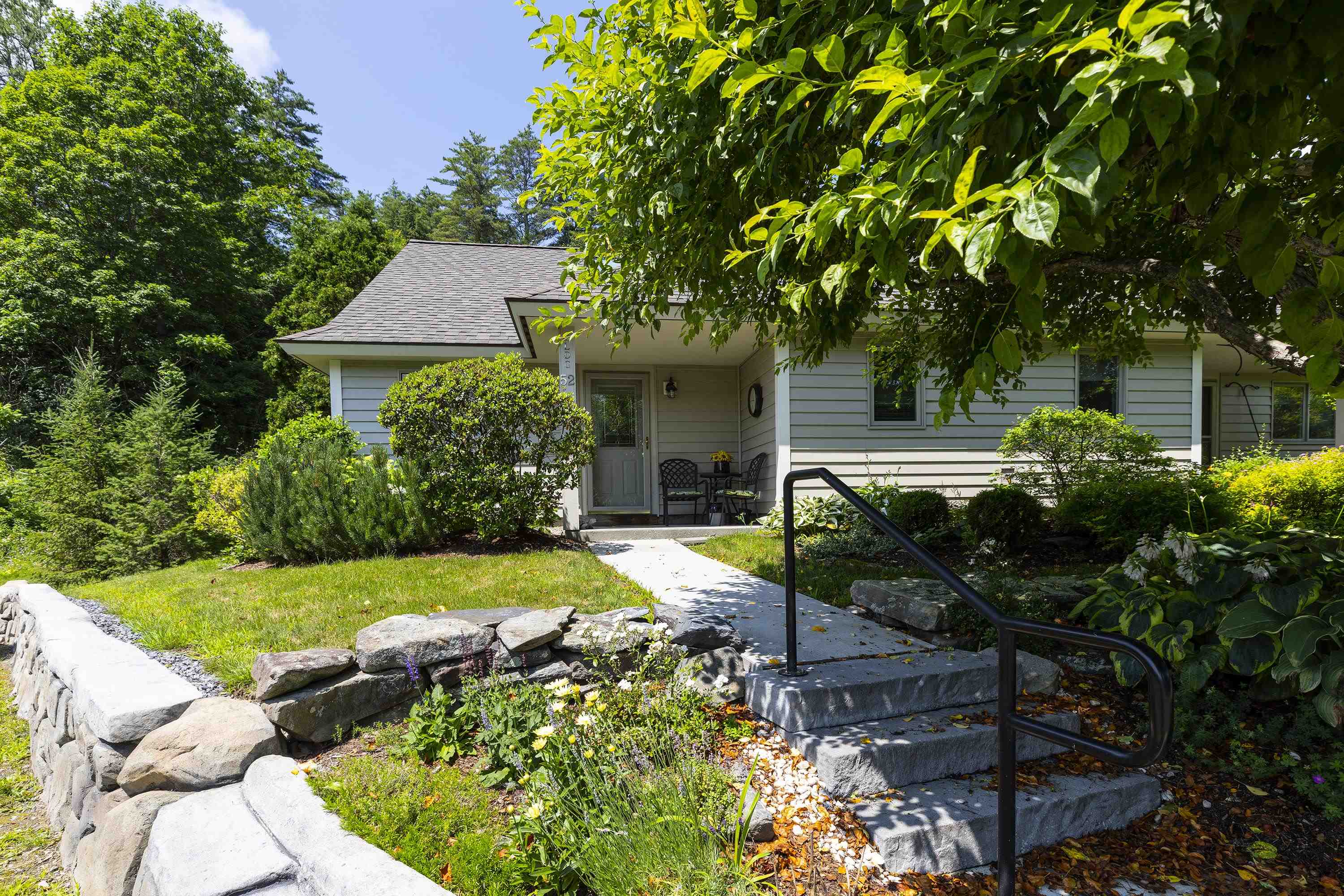 Hartford Vt Condos For Sale