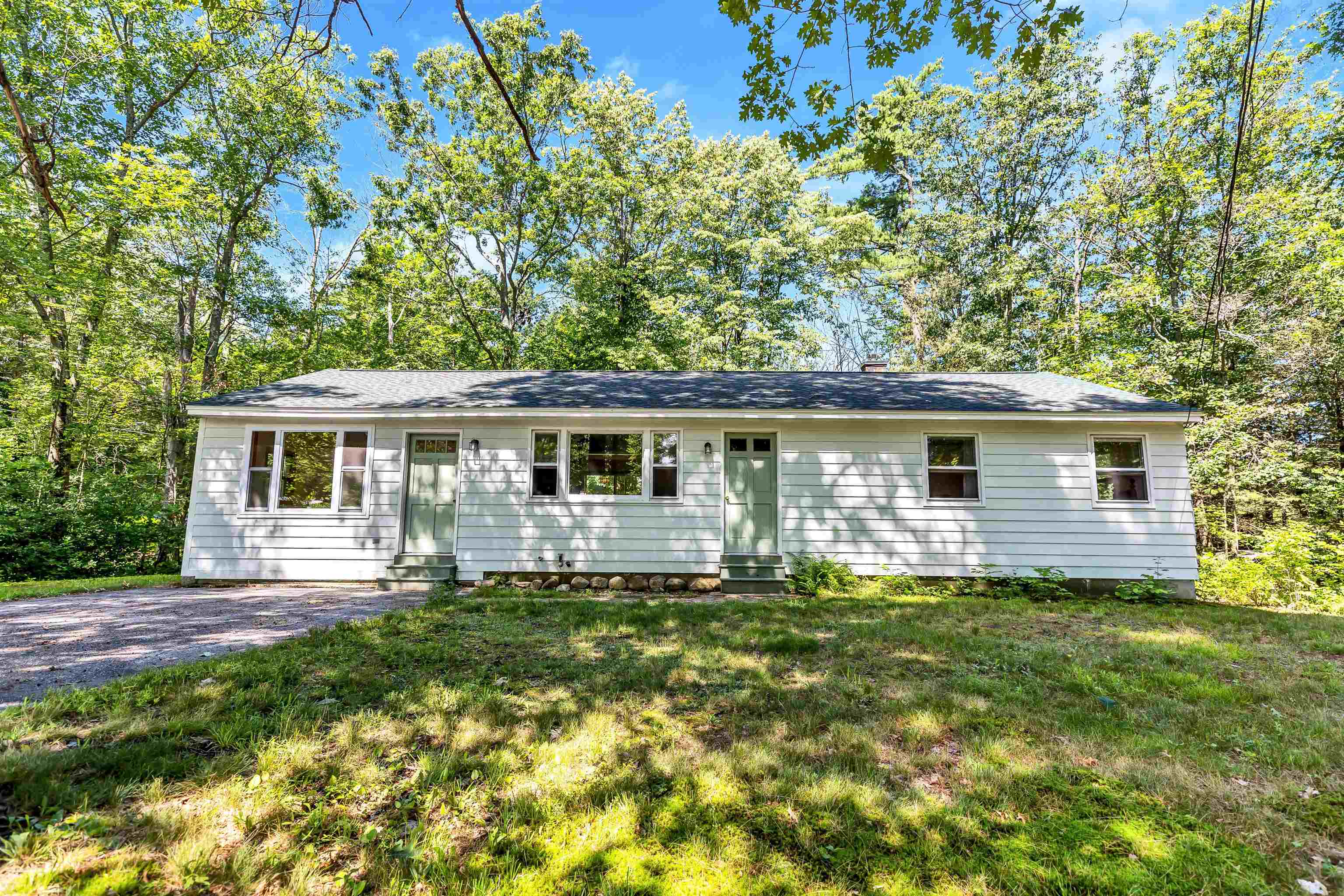 254 Normand Road Goffstown, NH Photo