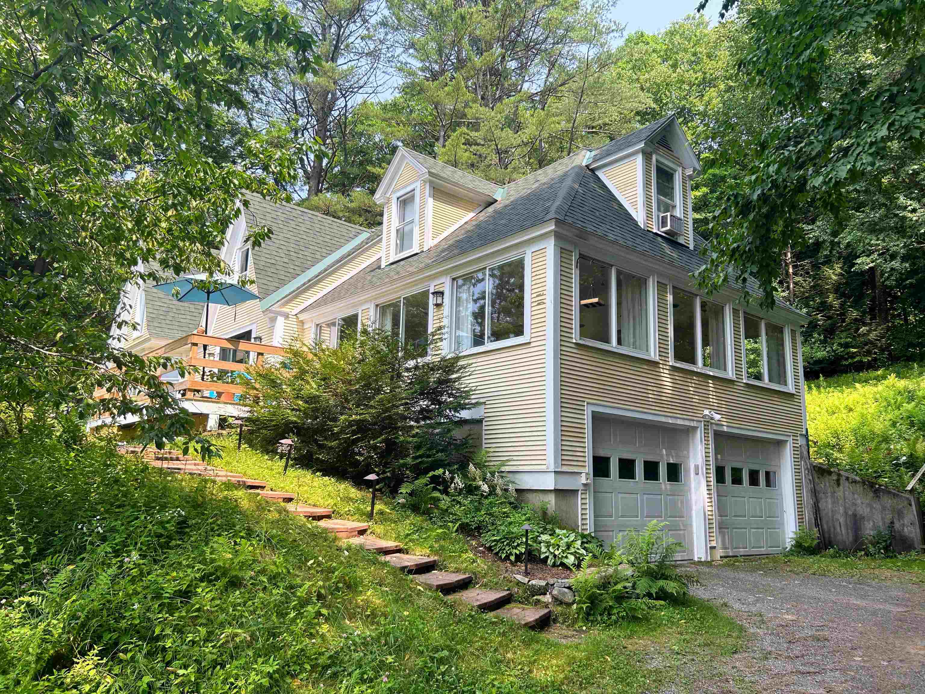 Springfield VT Homes For Sale with a Fireplace page 1
