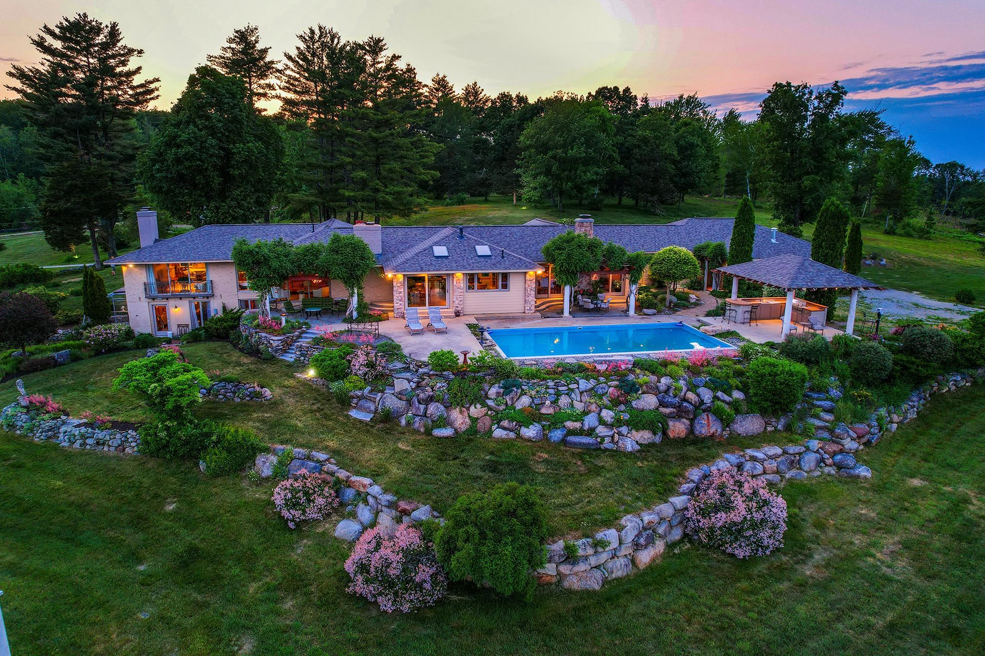 Photo of 74 Baldwin Hill Road Lyndeborough NH 03082