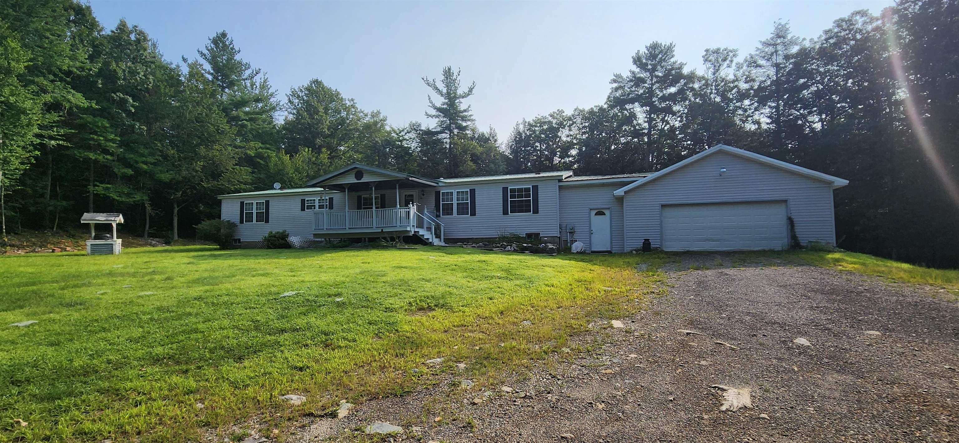 Photo of 156 Middle Oxbow Road Hinsdale NH 03451