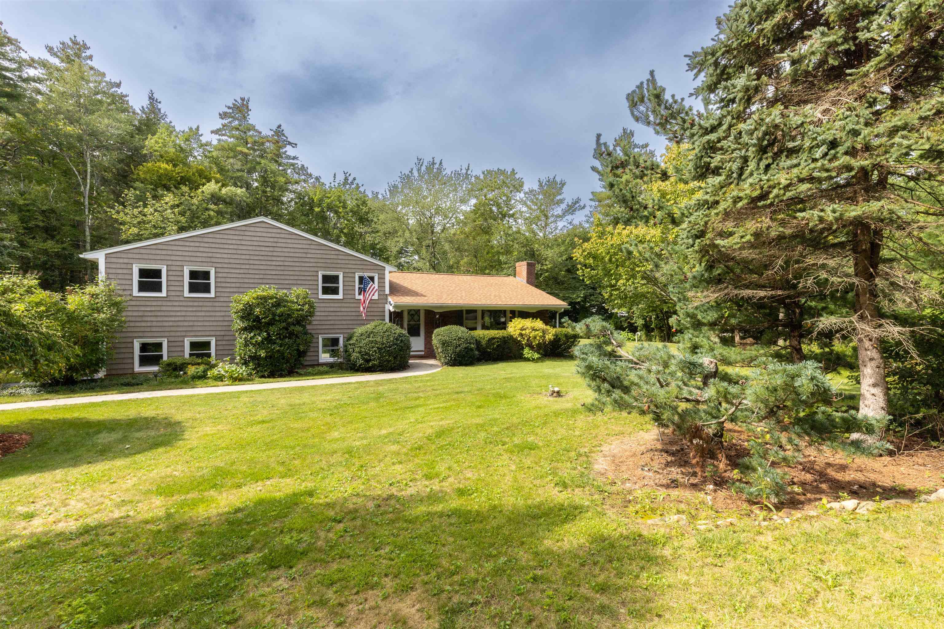 1 Strawberry Hill Road Bedford, NH Photo