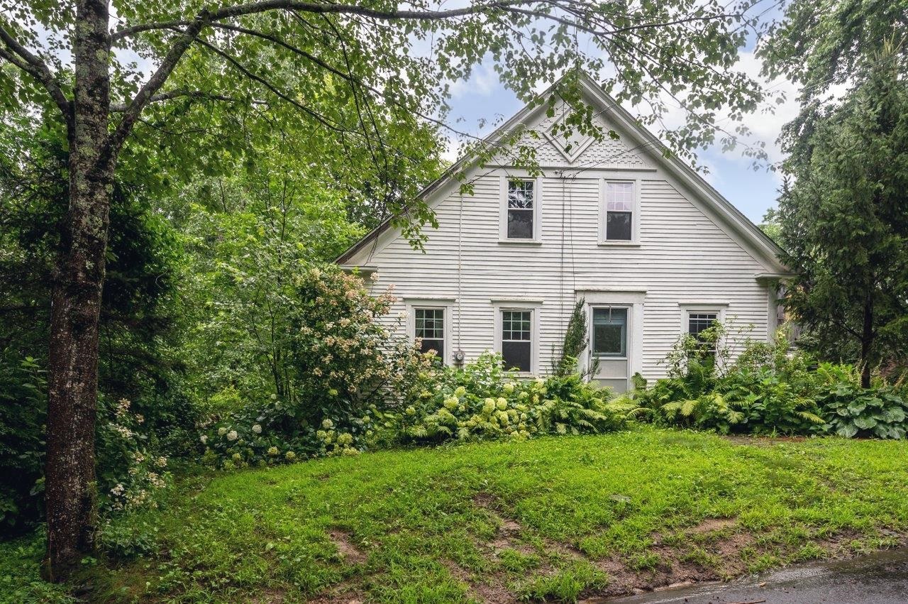 267 Pond Hill Road, Barrington, NH 03825