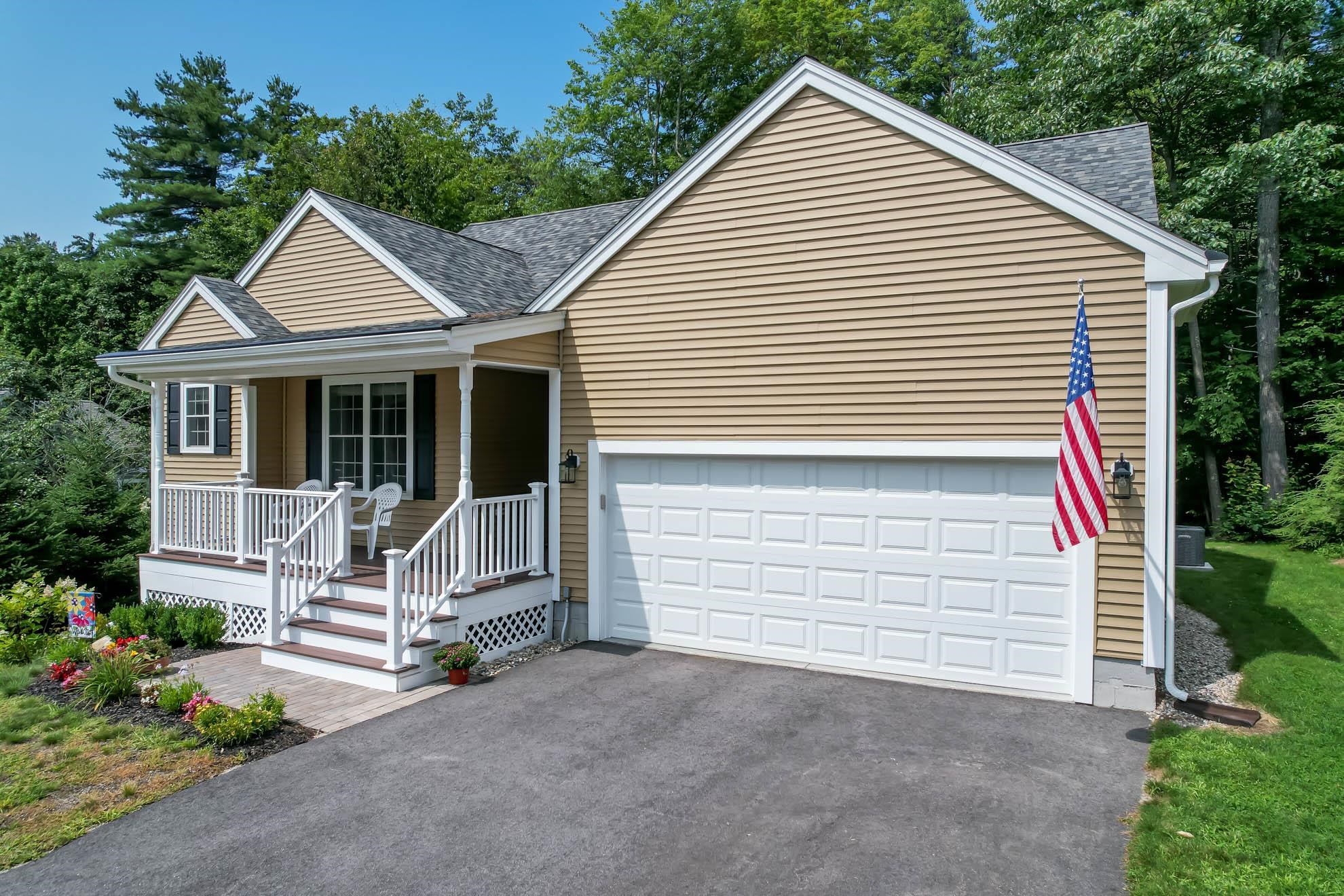 For Sale: 4 Mulberry Court Wolfeboro NH 03894 3 Beds / 2 Full Baths
