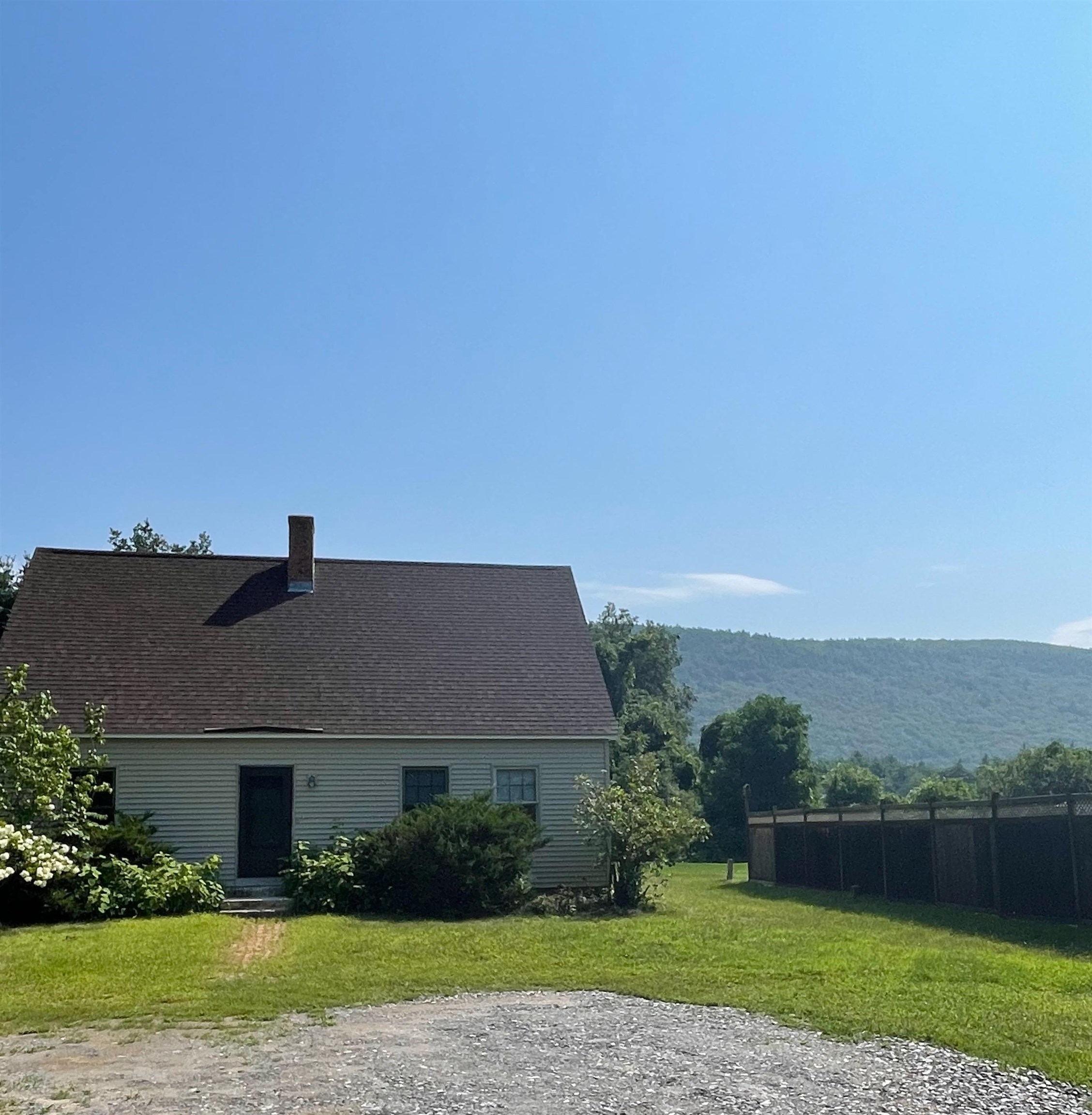 24 VILLAGE ROAD, Surry, NH 03431 PrimeMLS