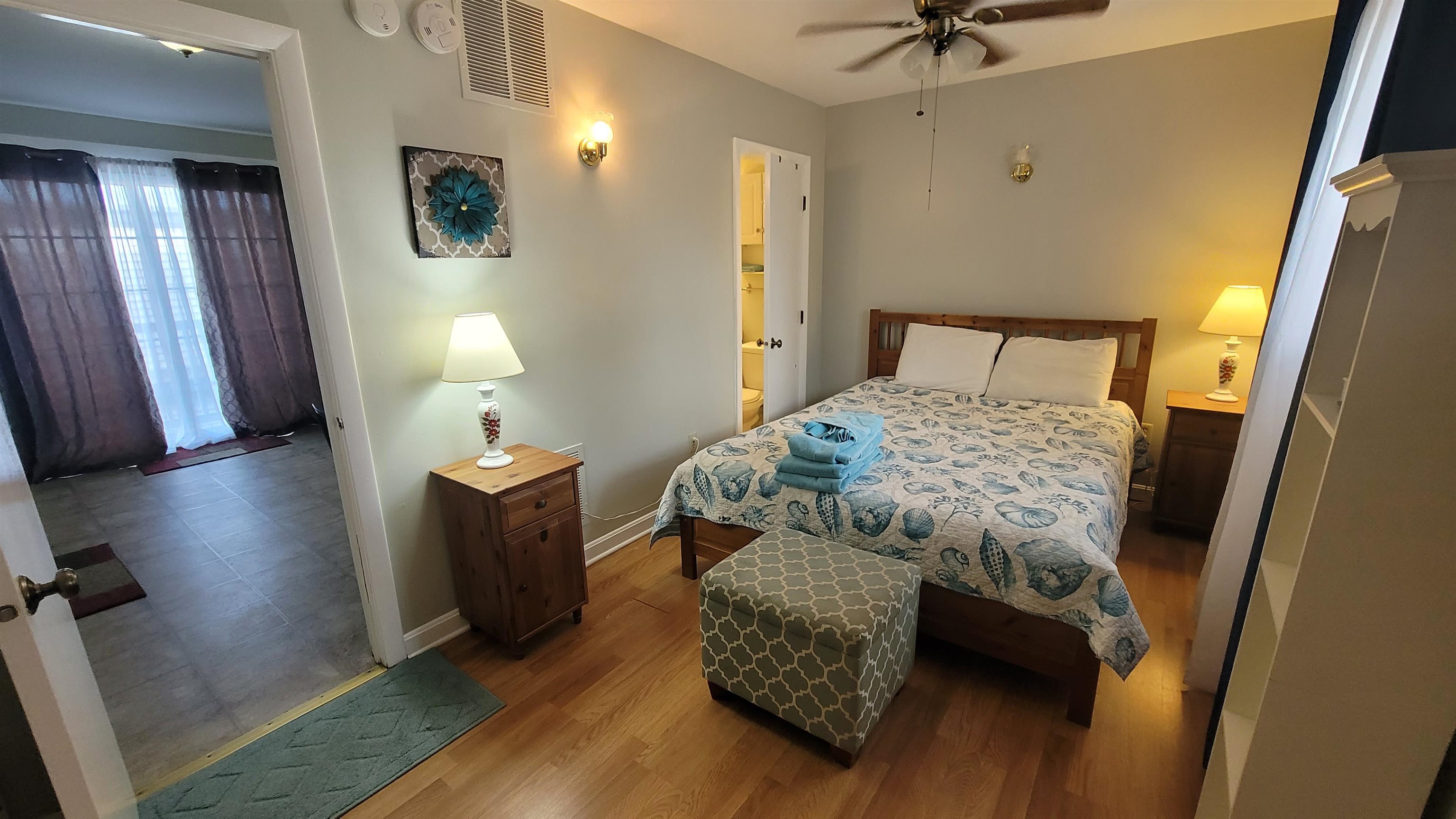 12 G Street43  Hampton, NH Photo