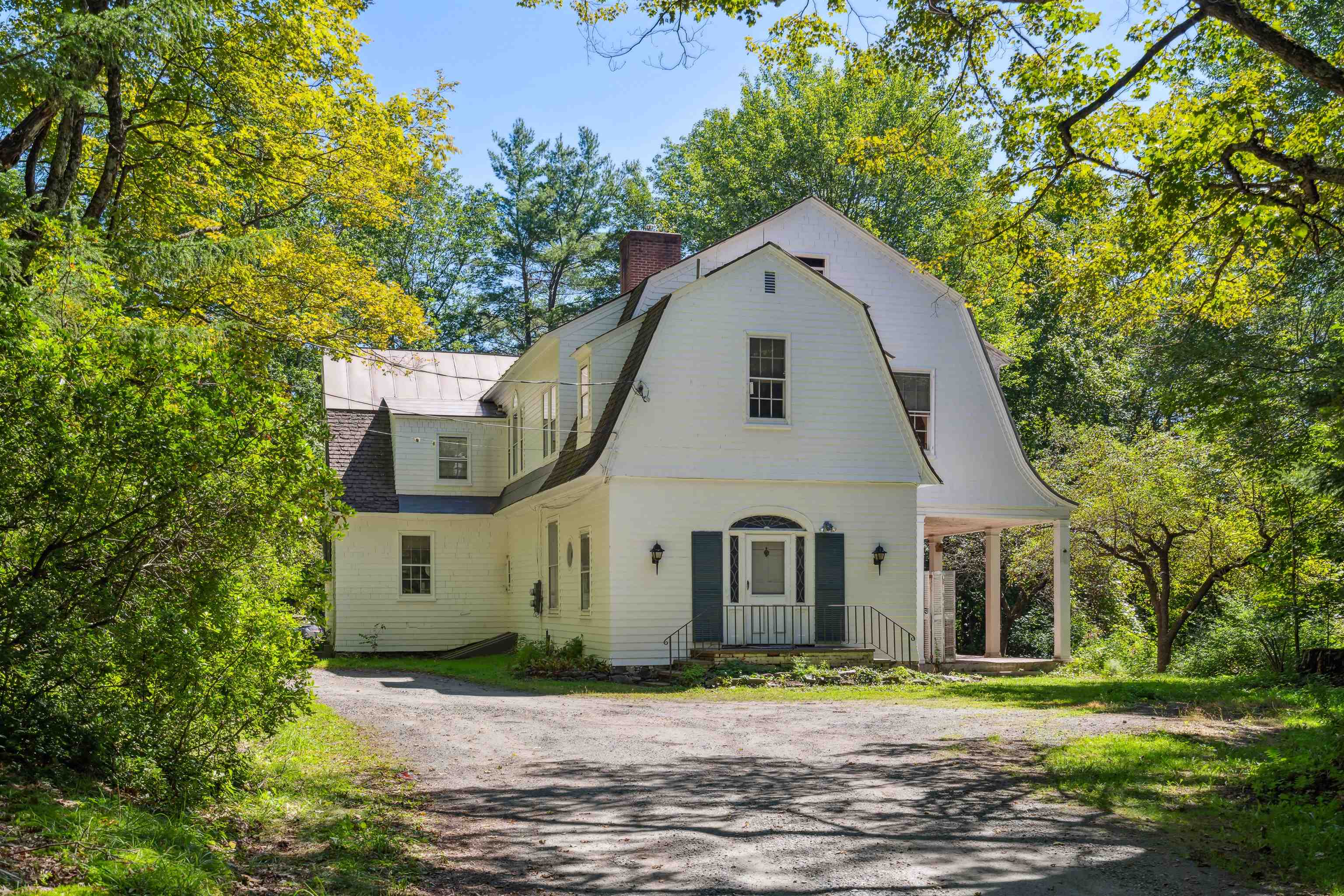 VILLAGE OF WOODSTOCK IN TOWN OF WOODSTOCK VT Home for sale $$1,895,000 | $517 per sq.ft.