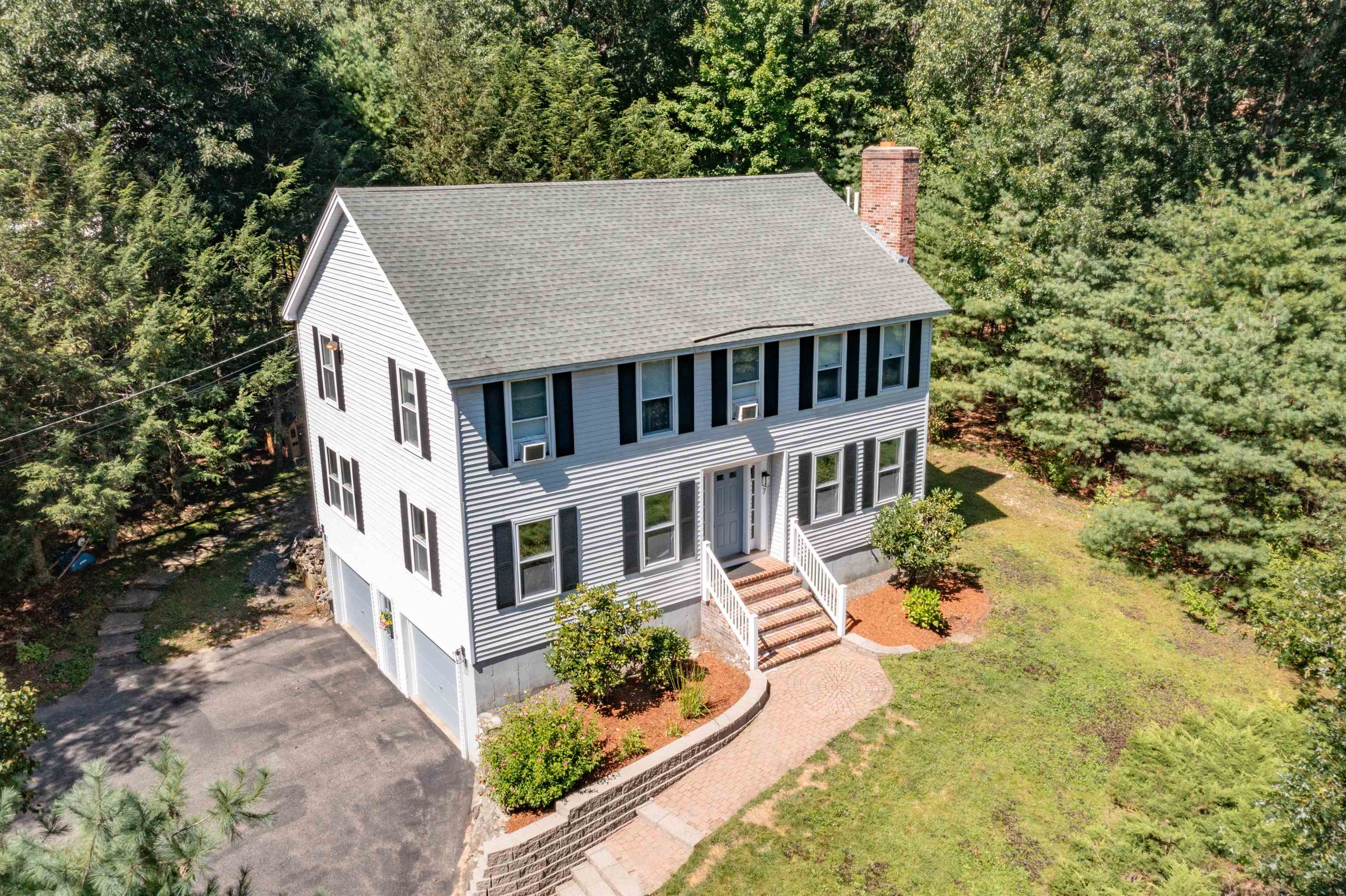 7 Pinewood Drive, Pelham, NH 03076