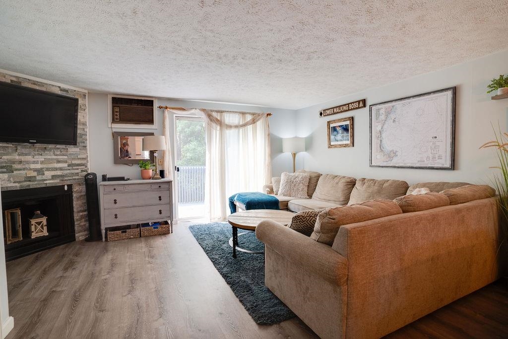 100 Seabury Road 100, Hampton, NH 03842